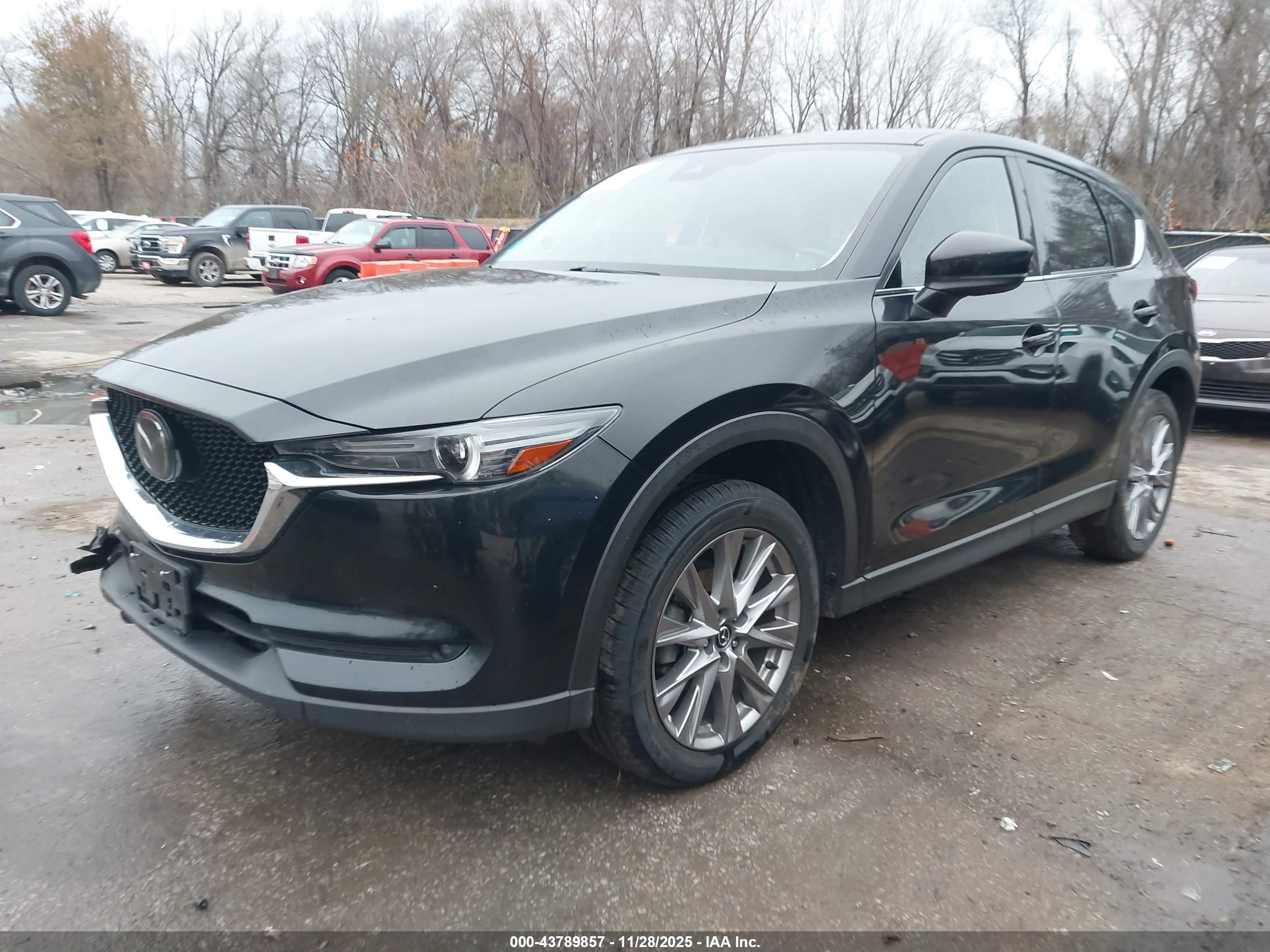 MAZDA CX-5 image 2