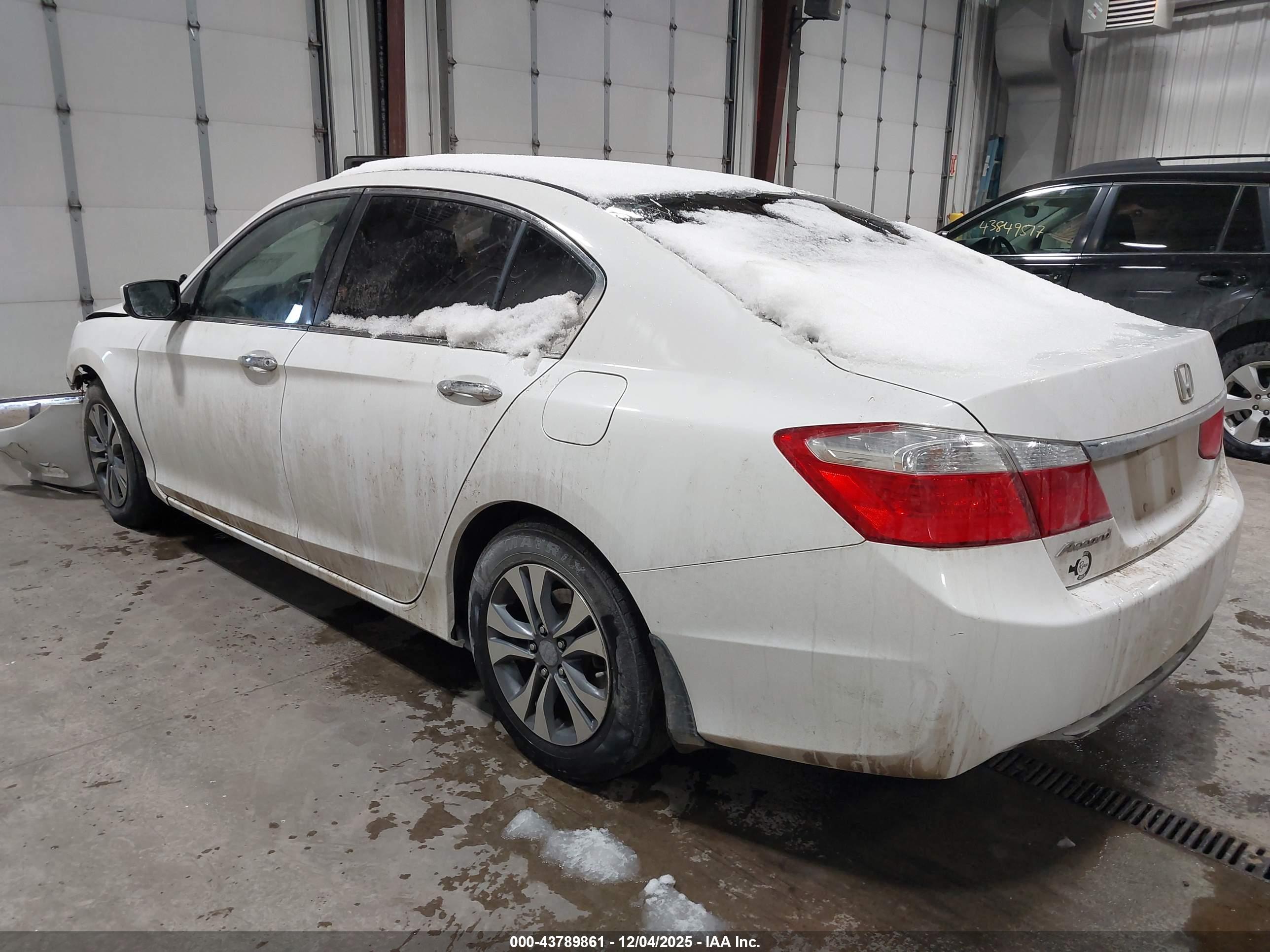 HONDA ACCORD image 3