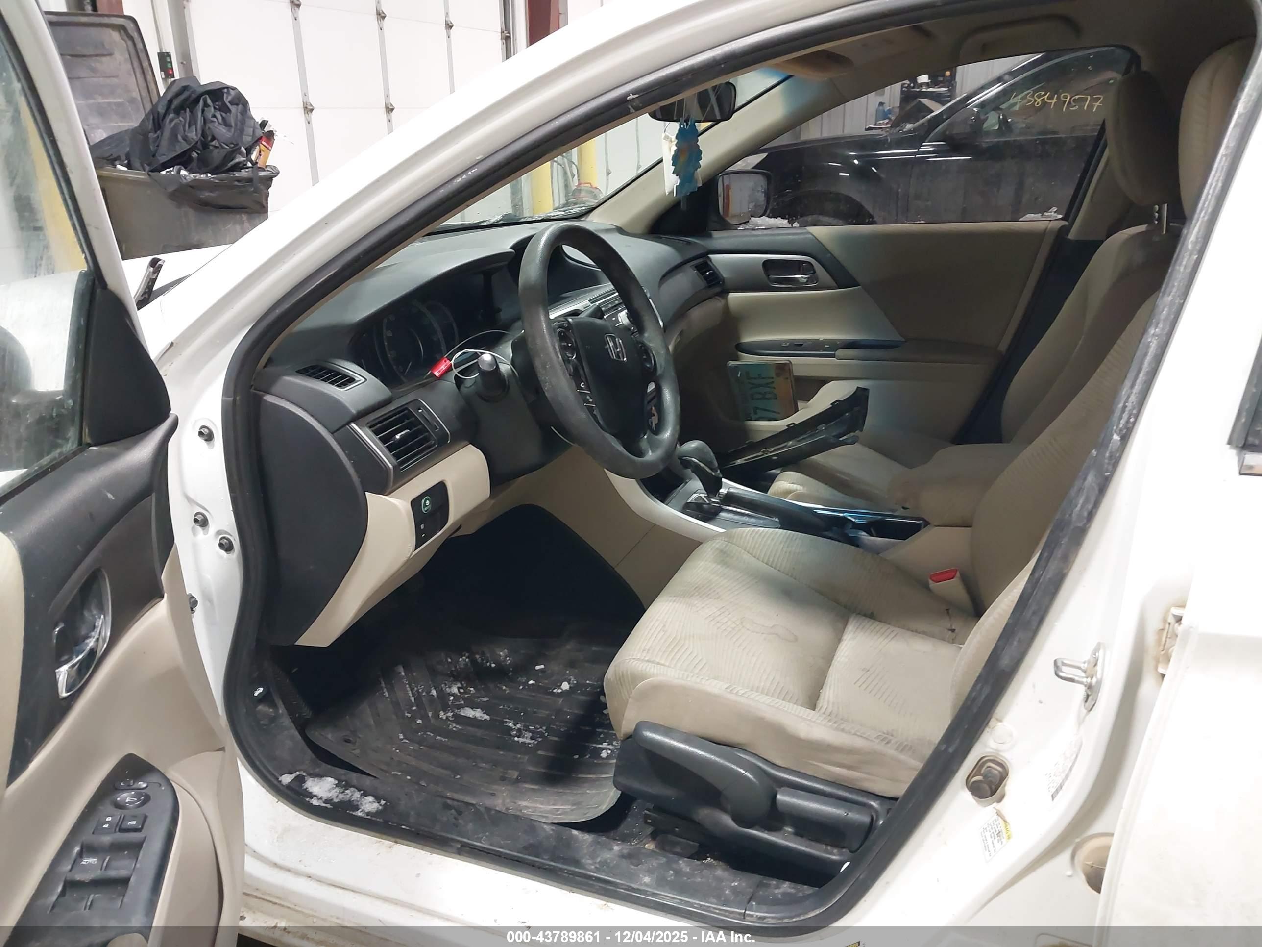 HONDA ACCORD image 5