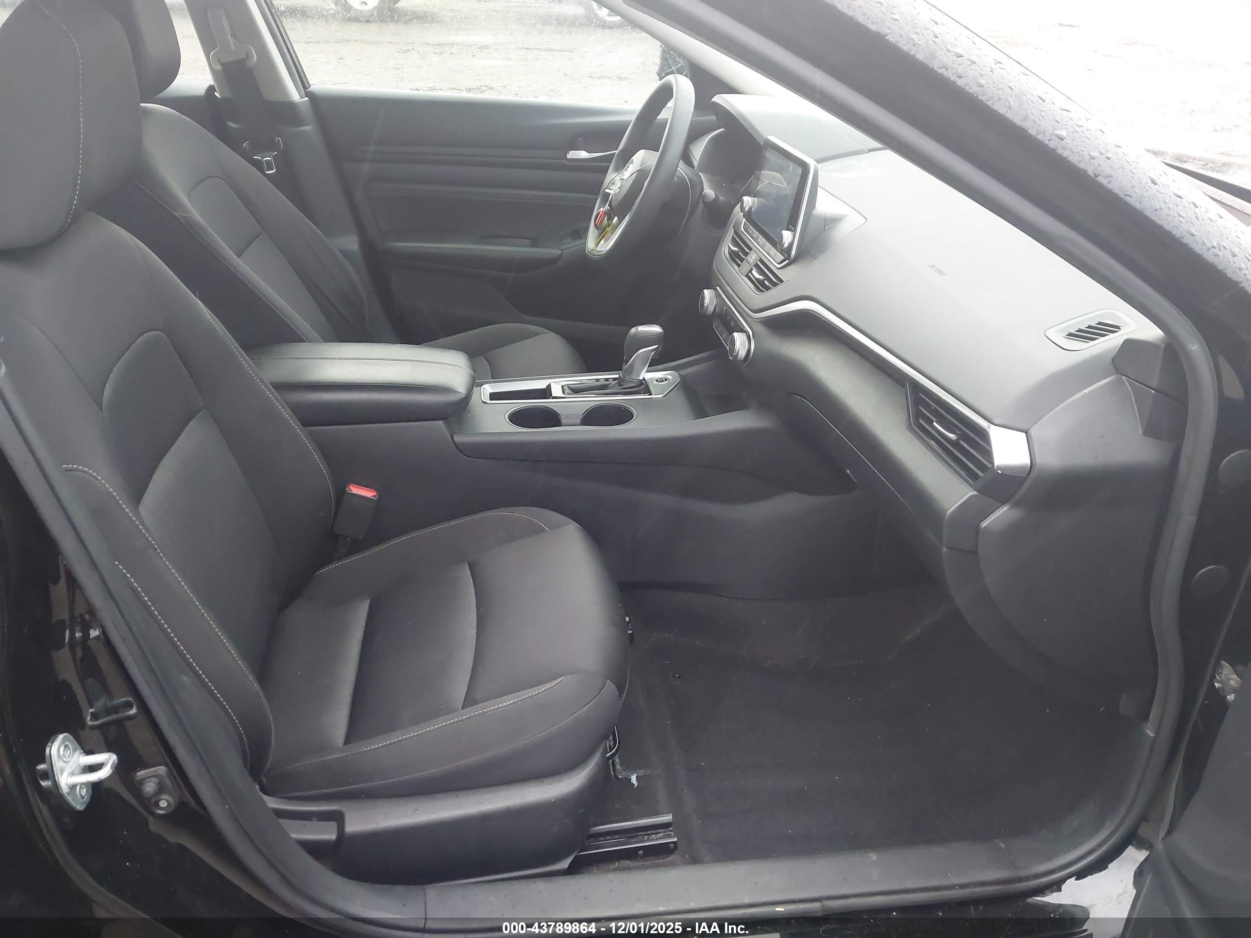 NISSAN ALTIMA image 5
