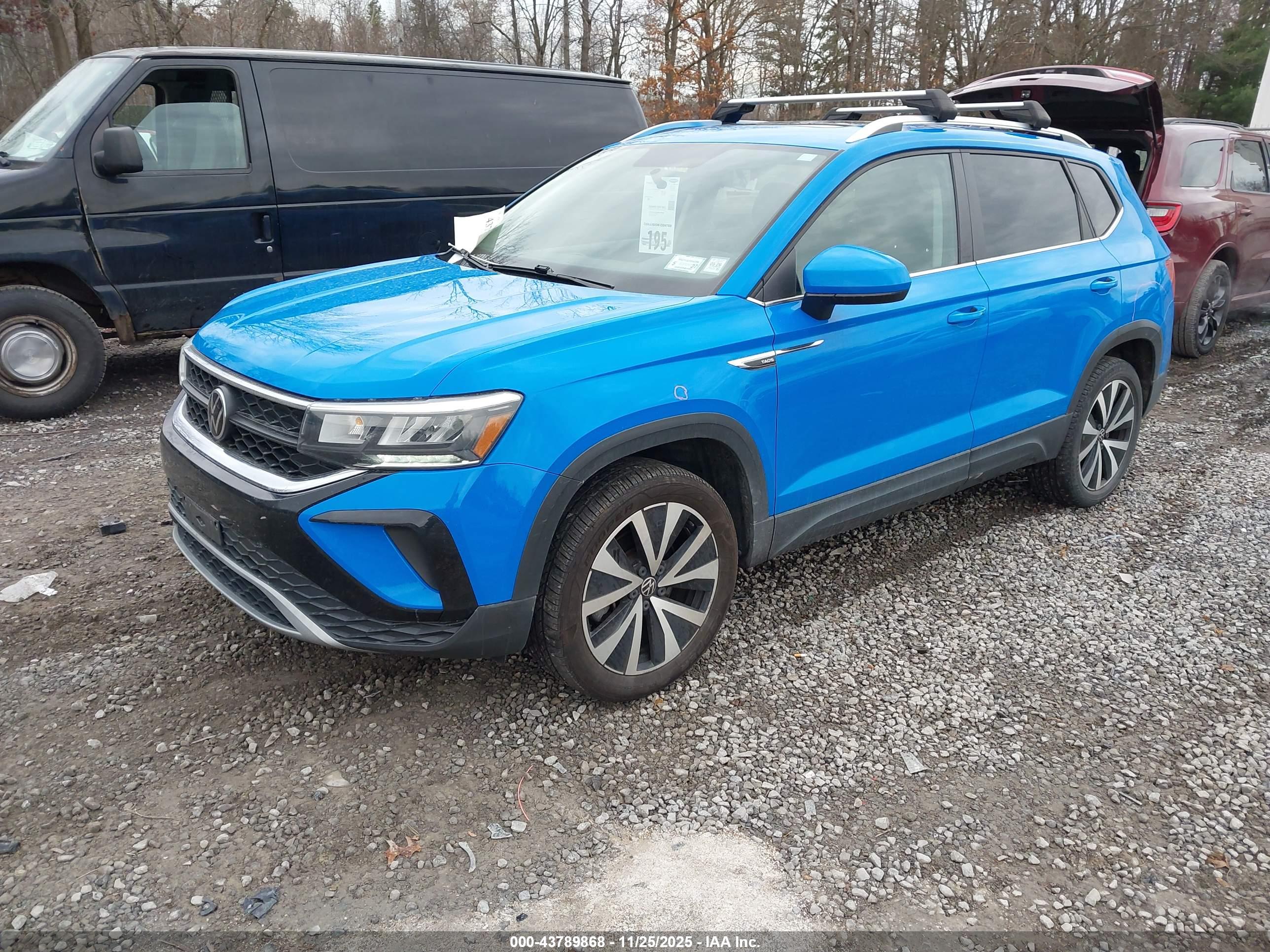 VOLKSWAGEN TAOS image 2