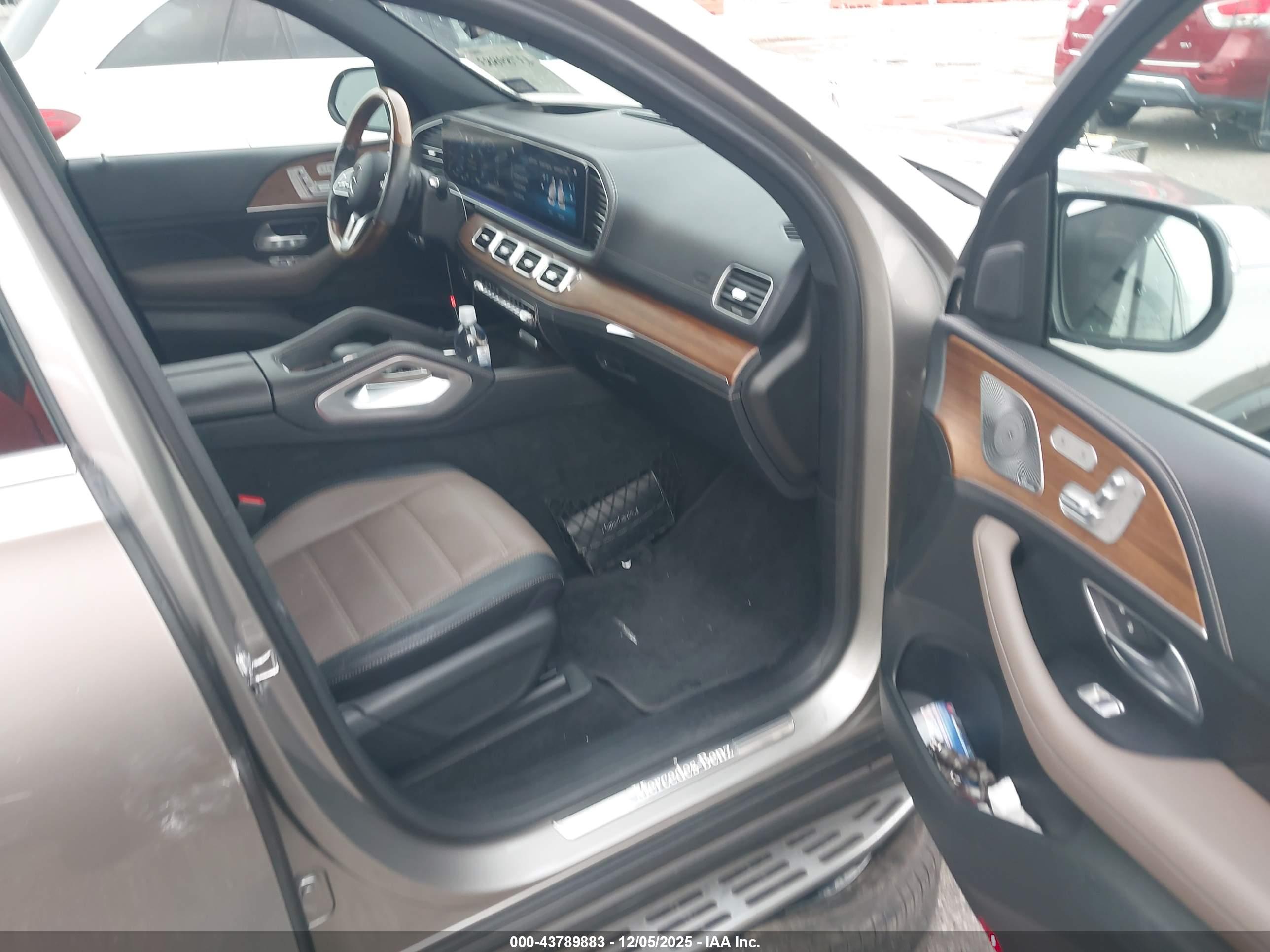 MERCEDES-BENZ GLE image 5