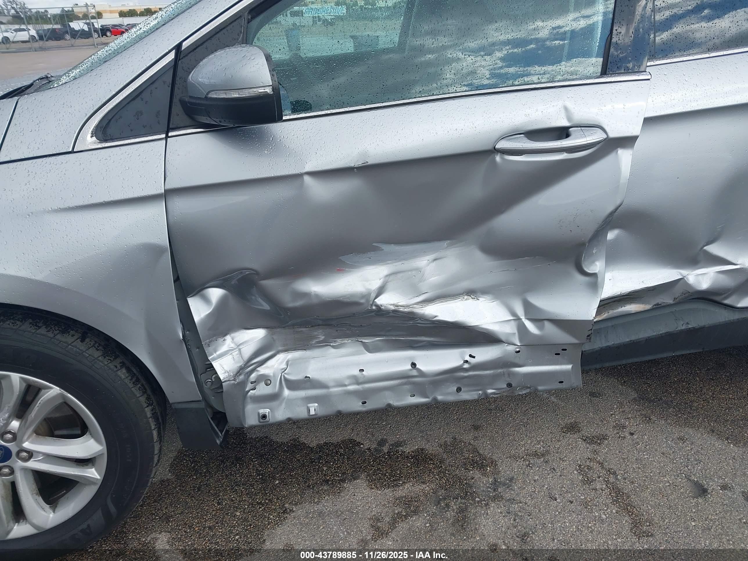 FORD EDGE image 6