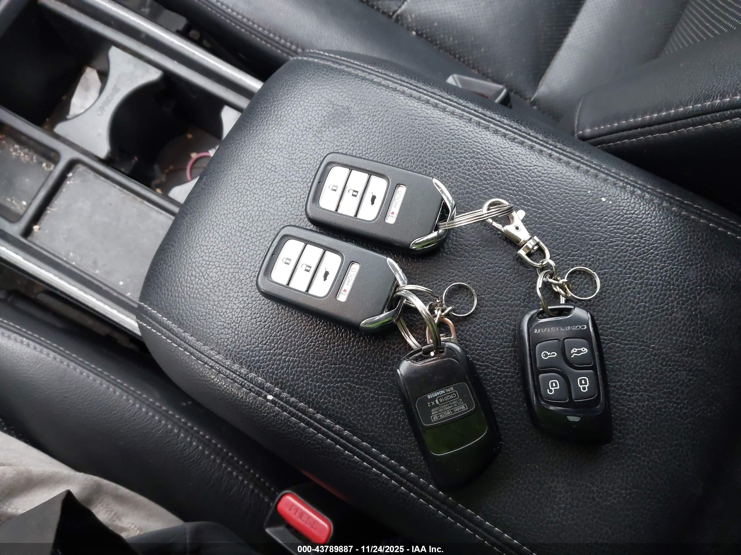 HONDA CR-V image 11