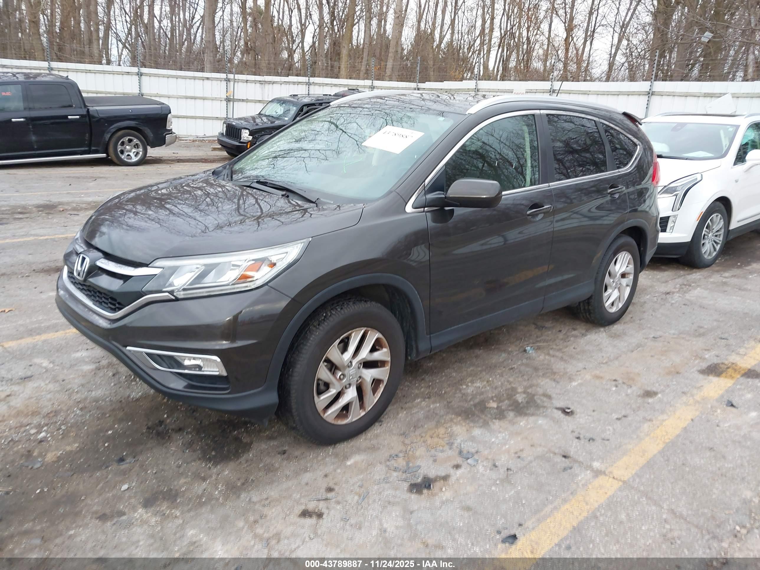 HONDA CR-V image 2