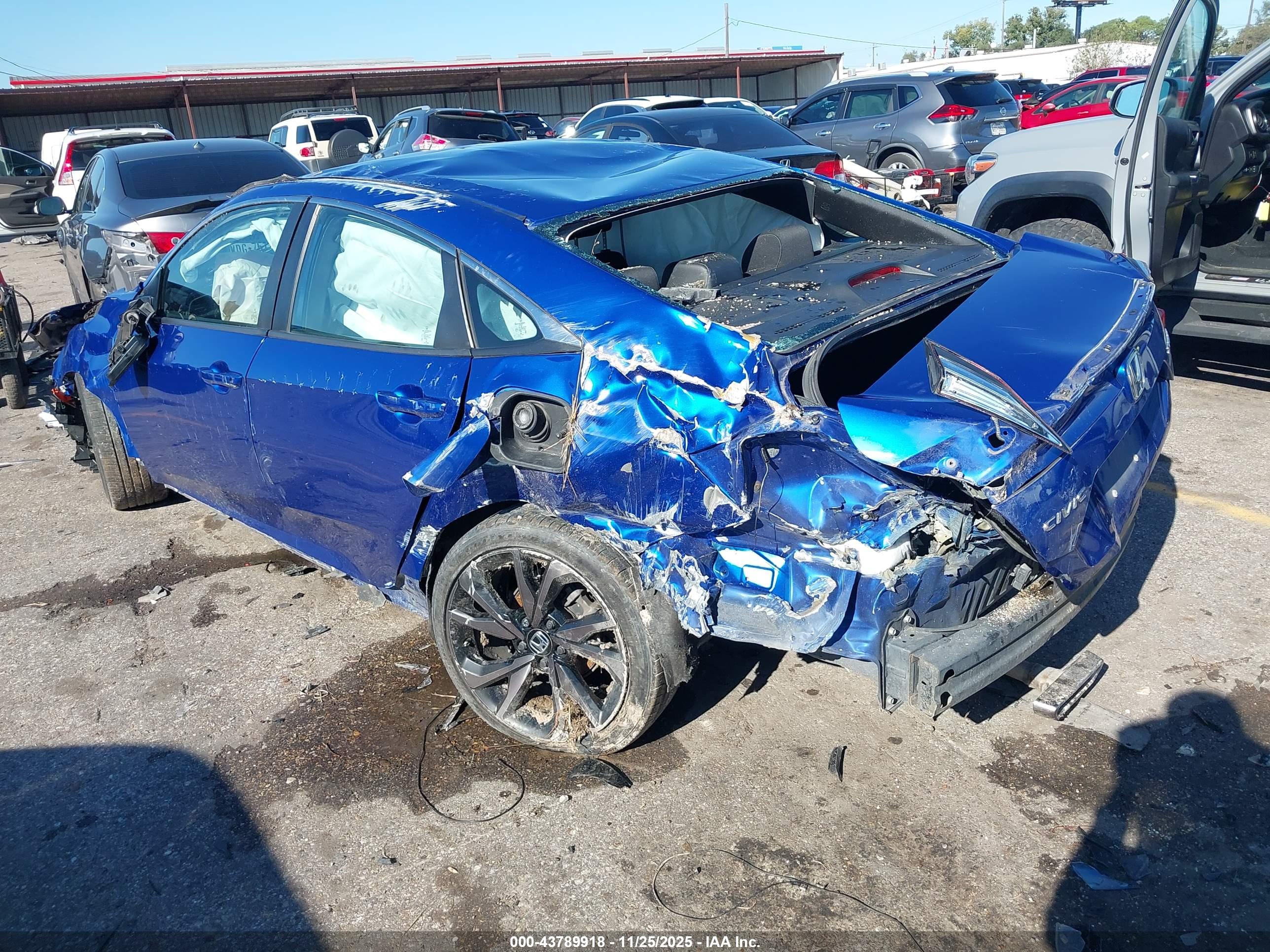 HONDA CIVIC image 3