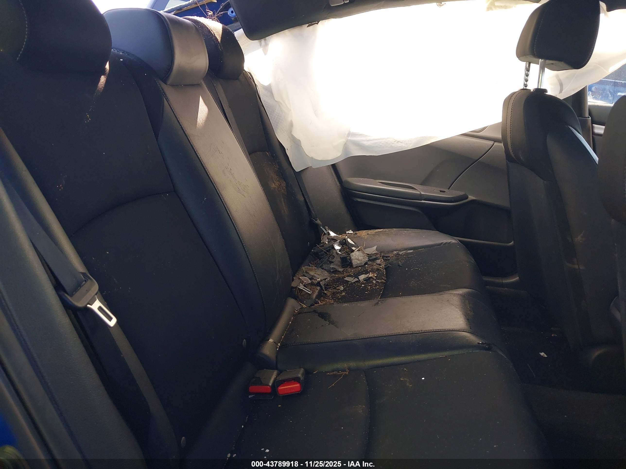 HONDA CIVIC image 8