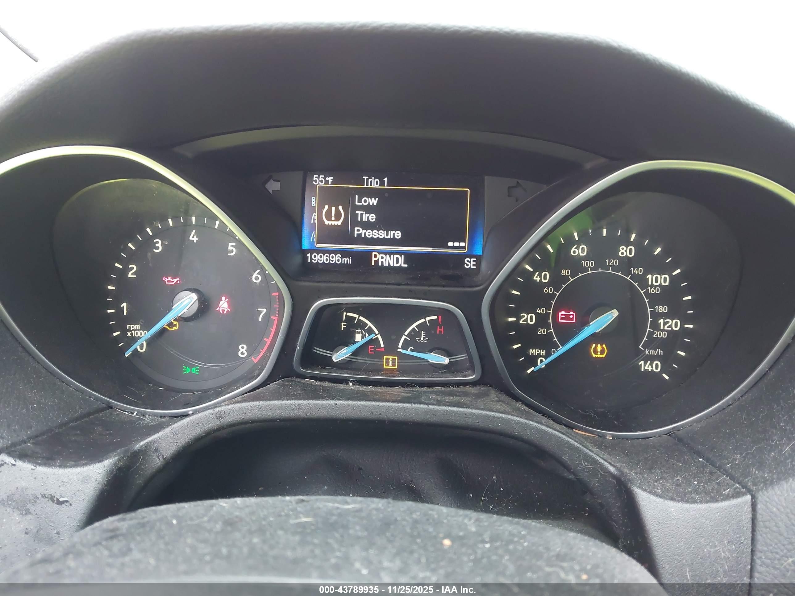 FORD FOCUS image 7