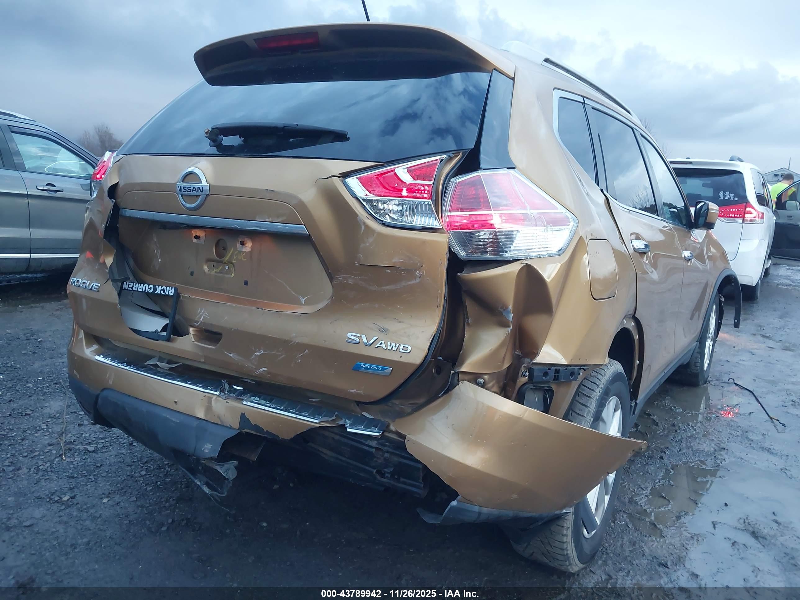 NISSAN ROGUE image 6