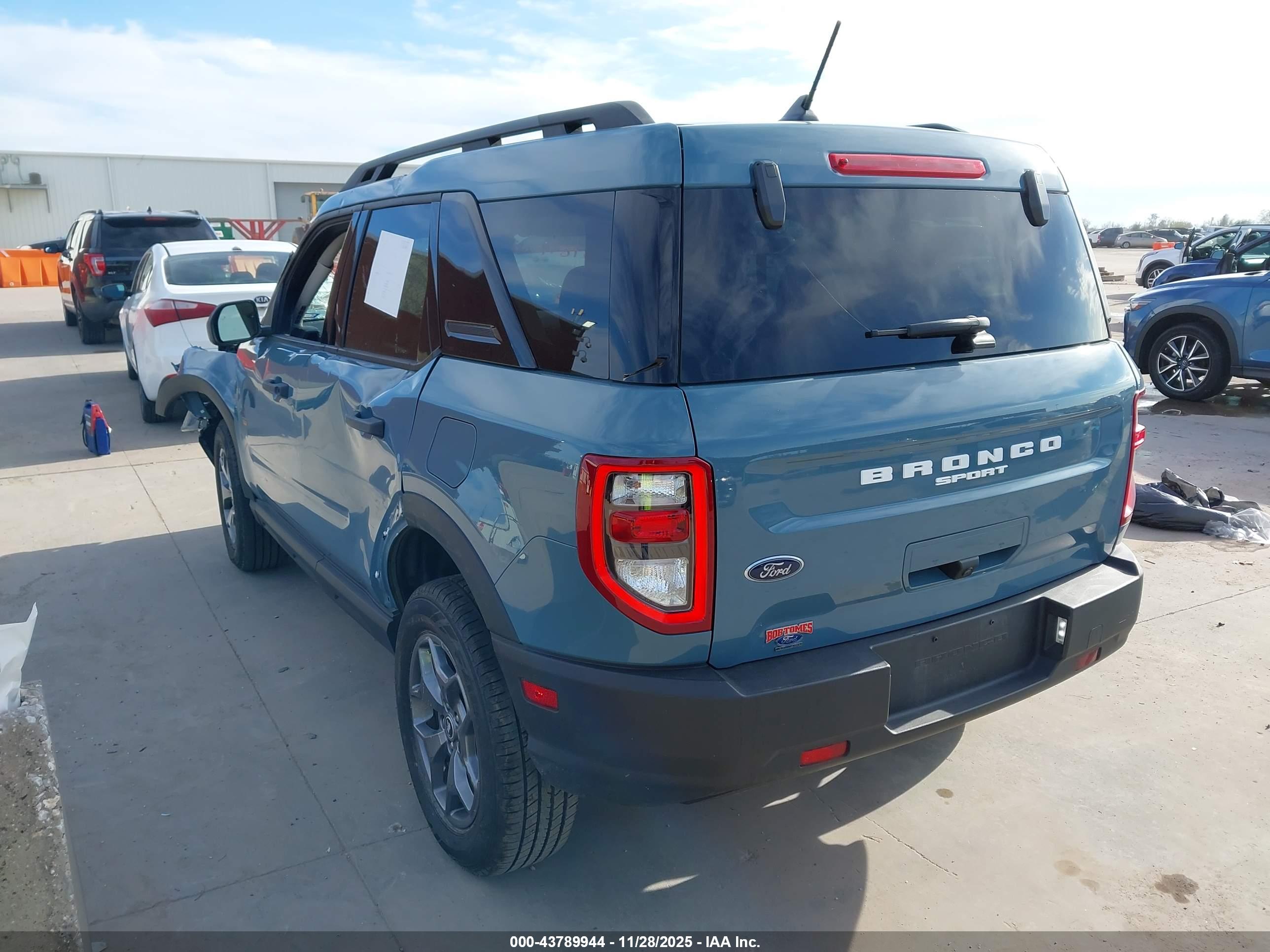 FORD BRONCO image 3
