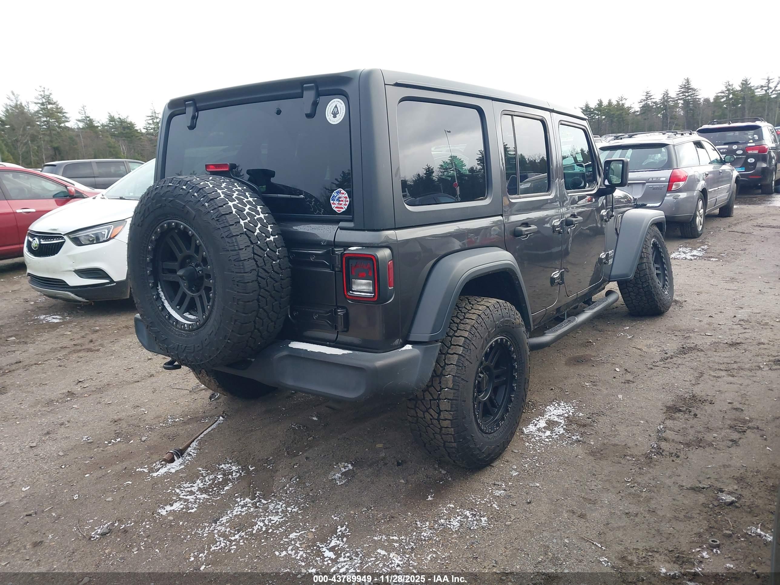 JEEP WRANGLER image 4