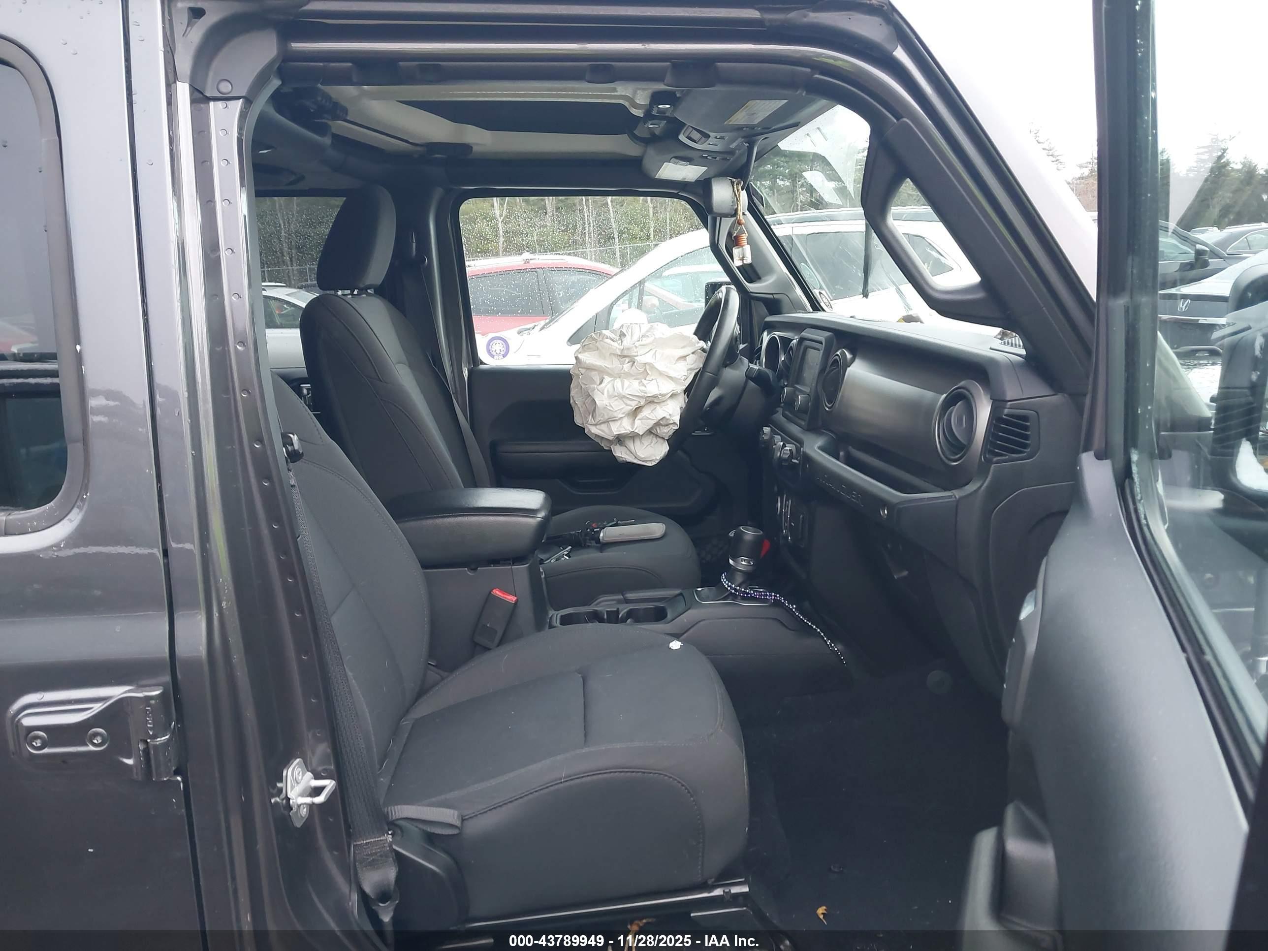 JEEP WRANGLER image 5