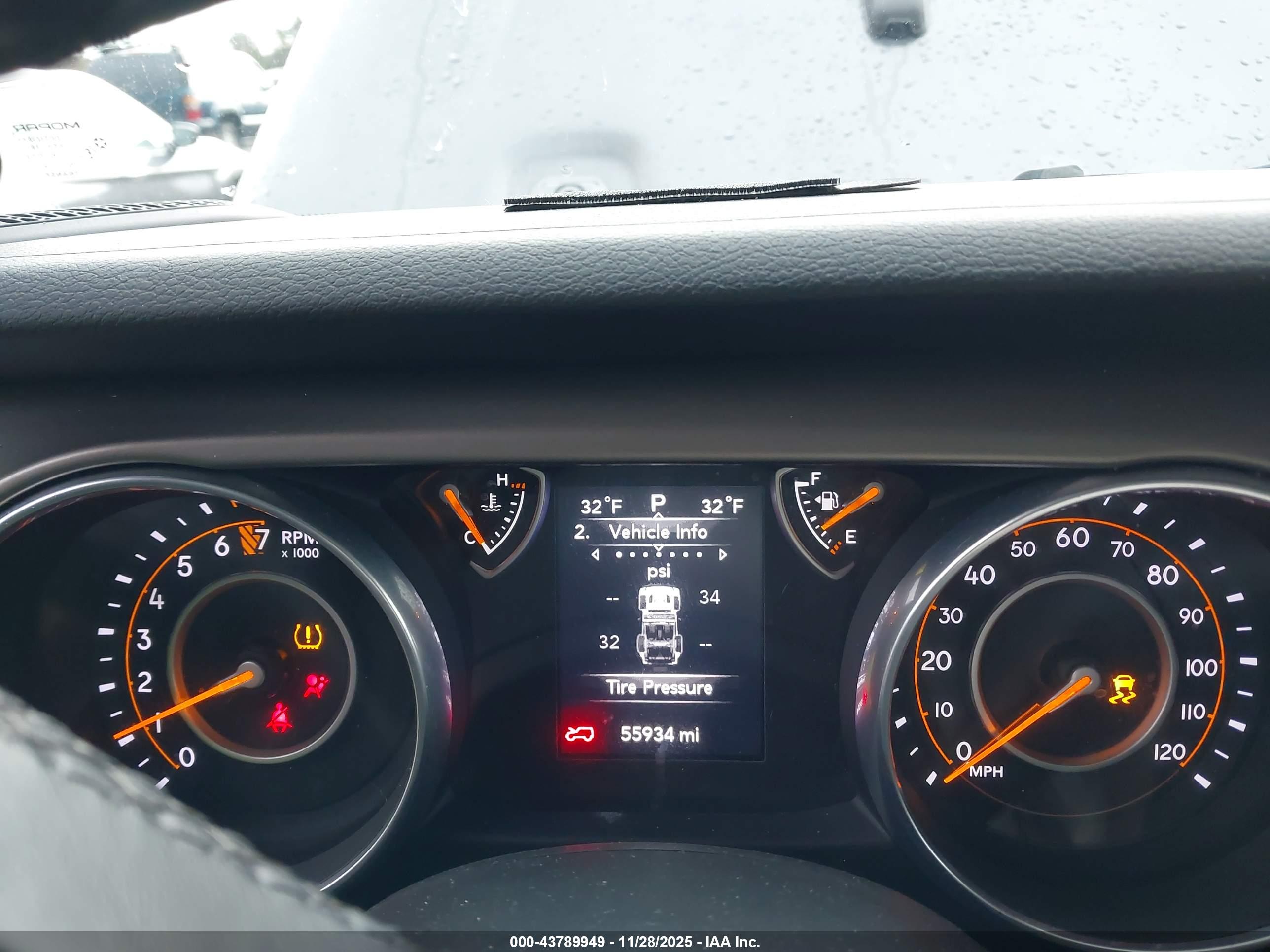 JEEP WRANGLER image 7