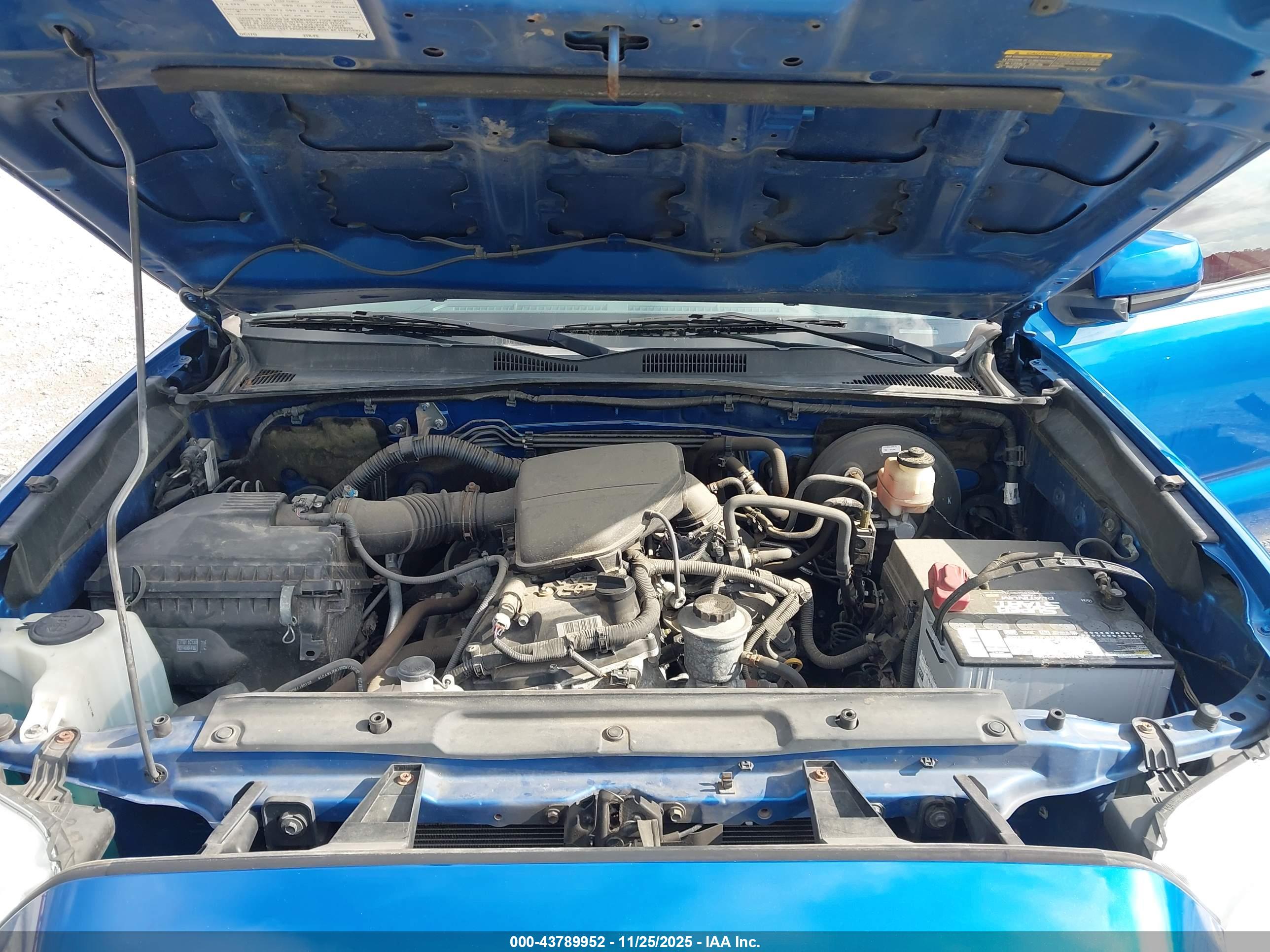 TOYOTA TACOMA image 10