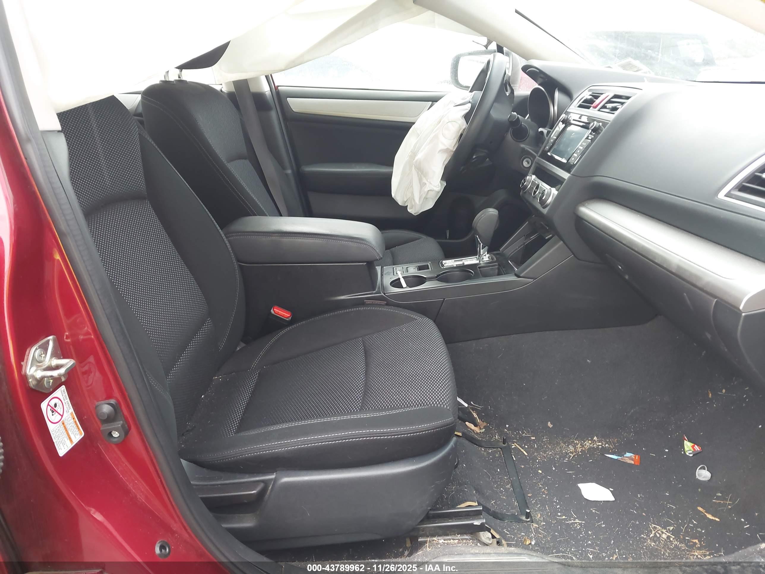 SUBARU OUTBACK image 5