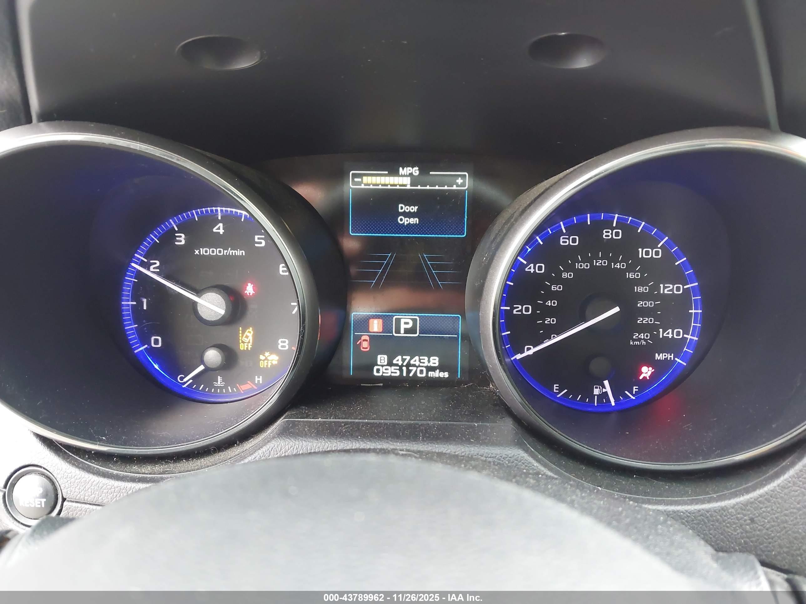 SUBARU OUTBACK image 7