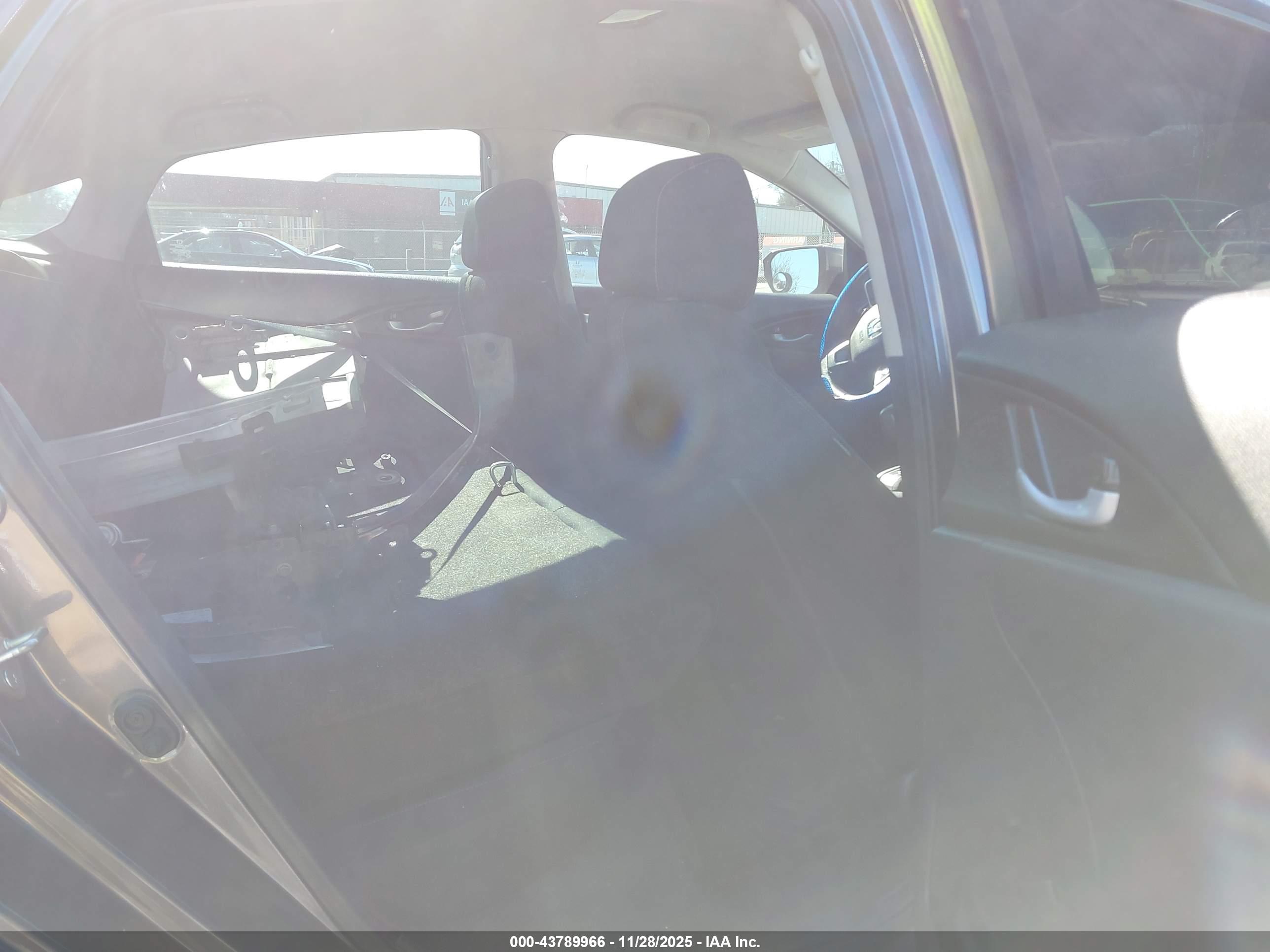 HONDA CIVIC image 8