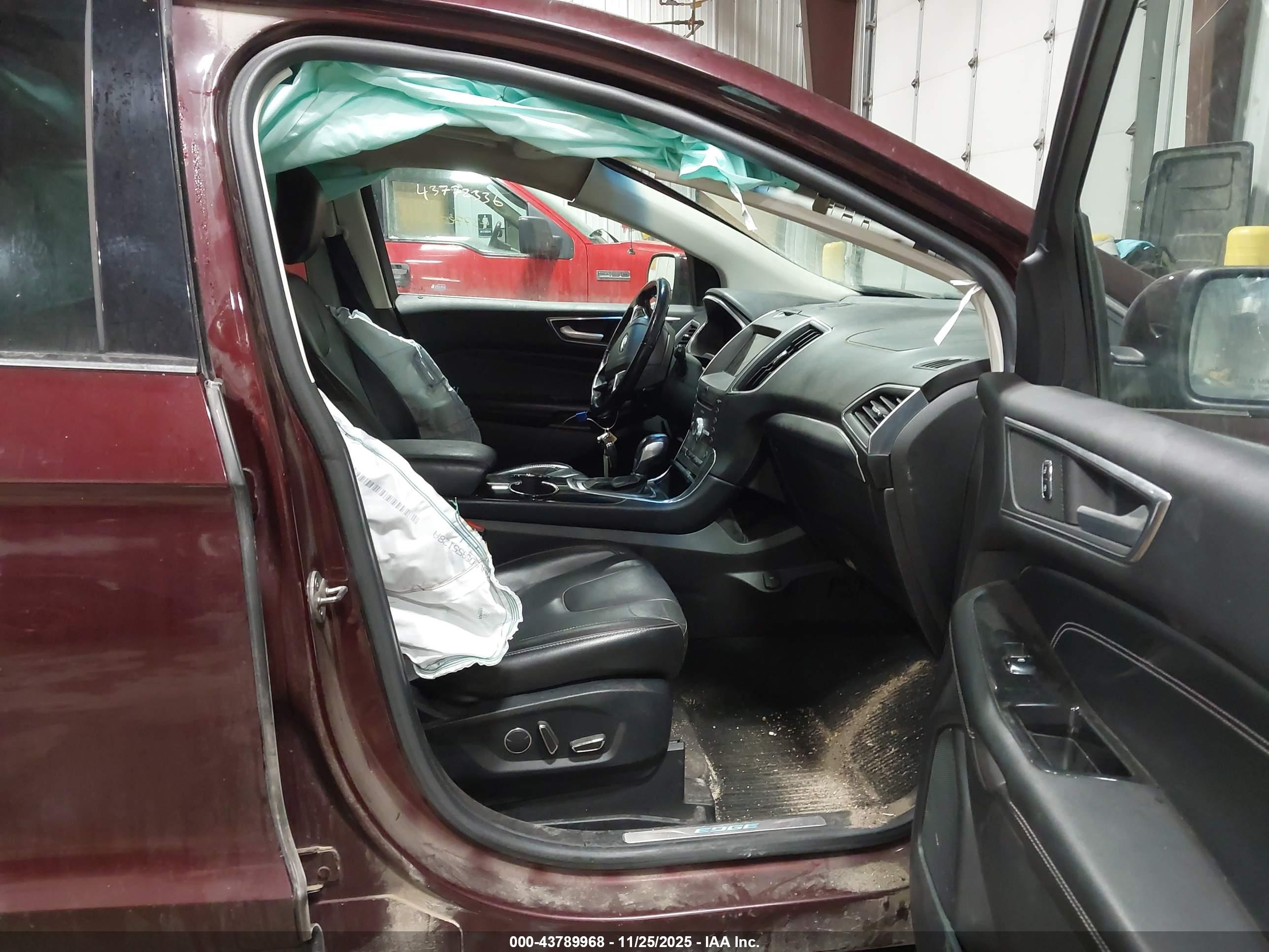 FORD EDGE image 5