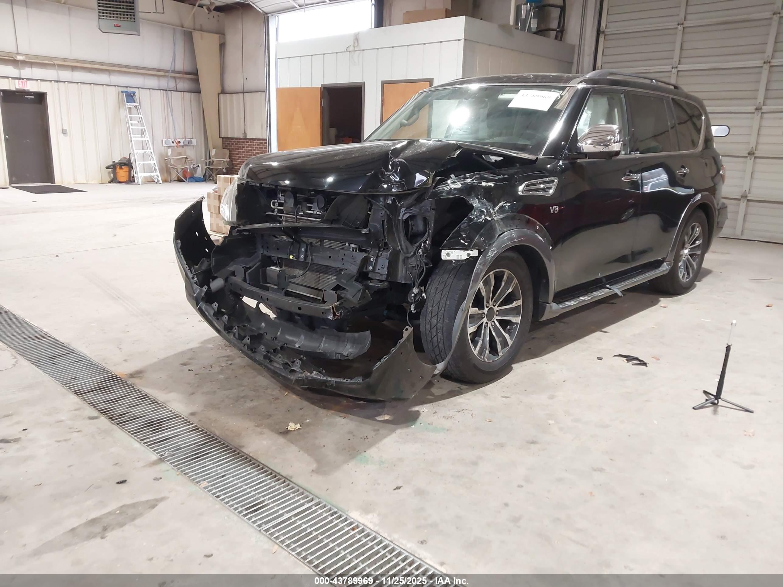NISSAN ARMADA image 2