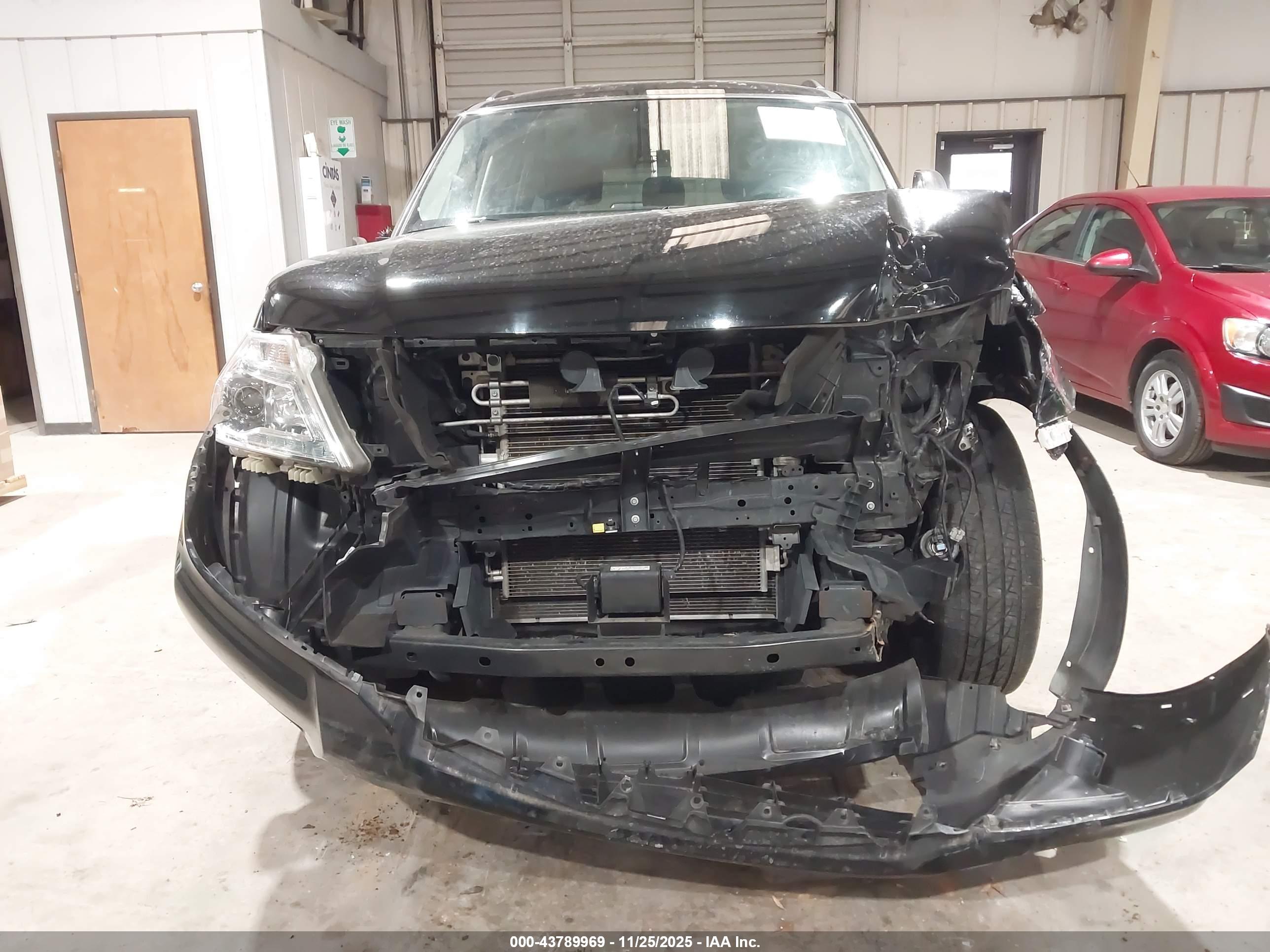 NISSAN ARMADA image 6