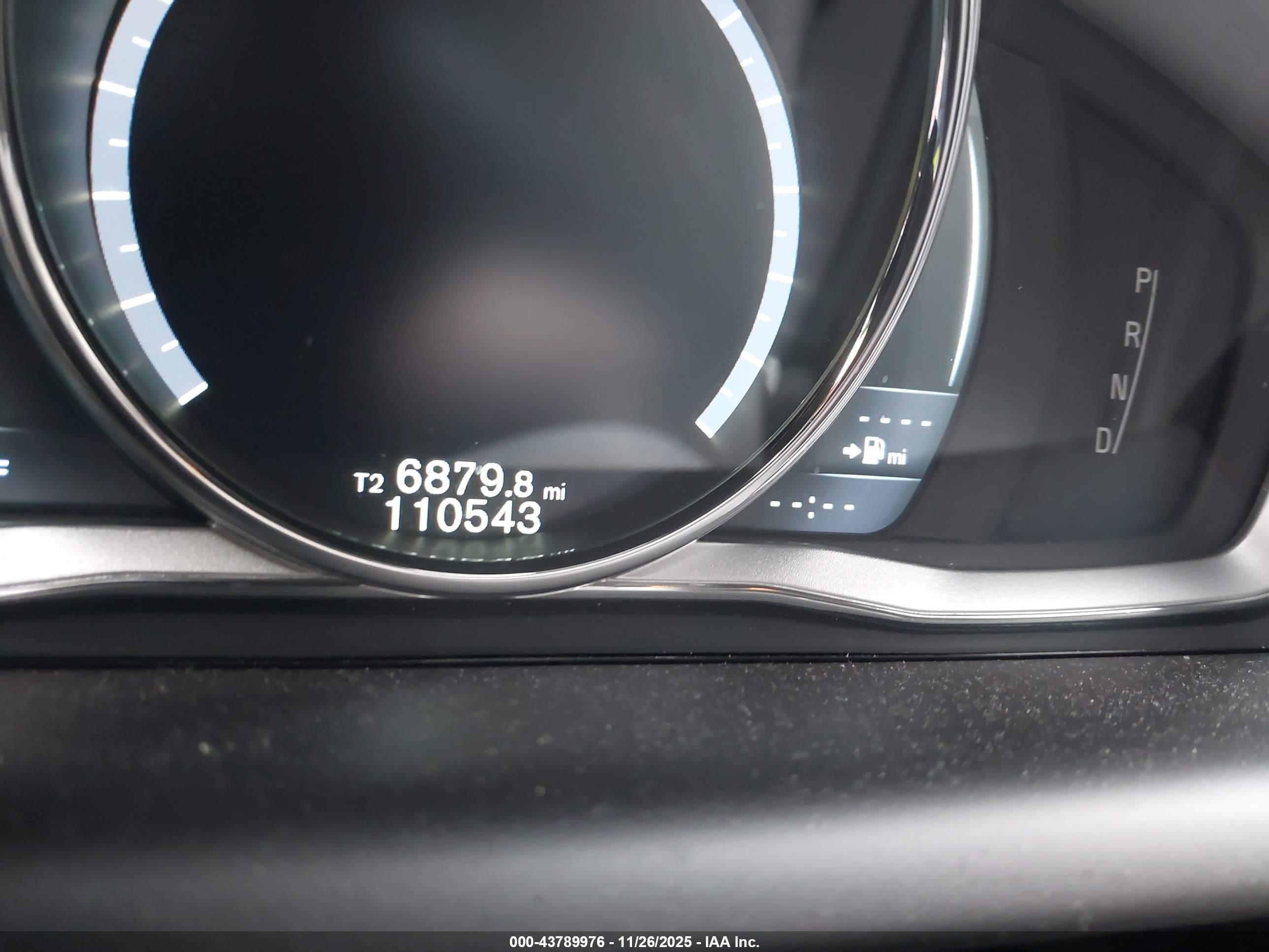 VOLVO XC60 image 7