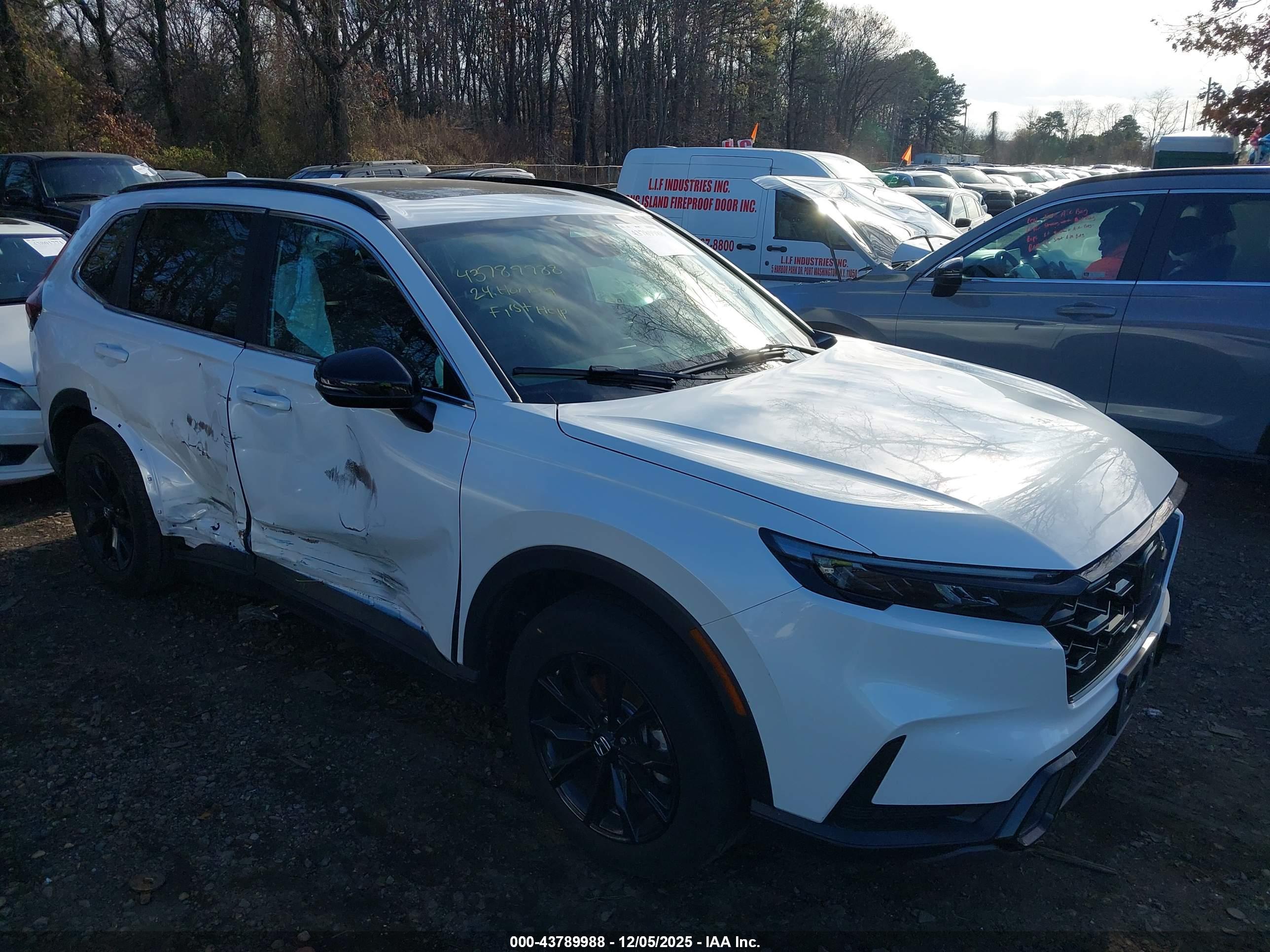 HONDA CR-V image 6