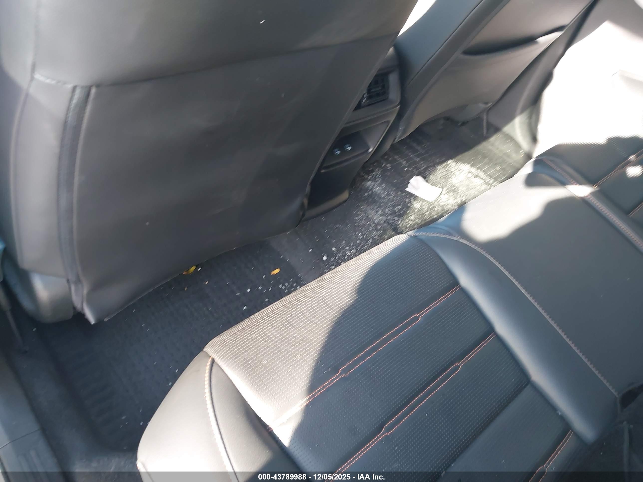HONDA CR-V image 8