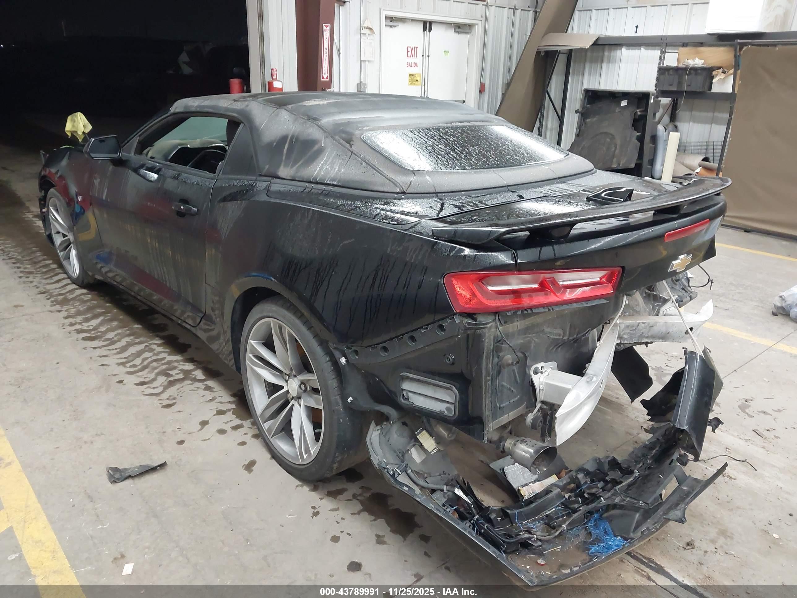 CHEVROLET CAMARO image 3
