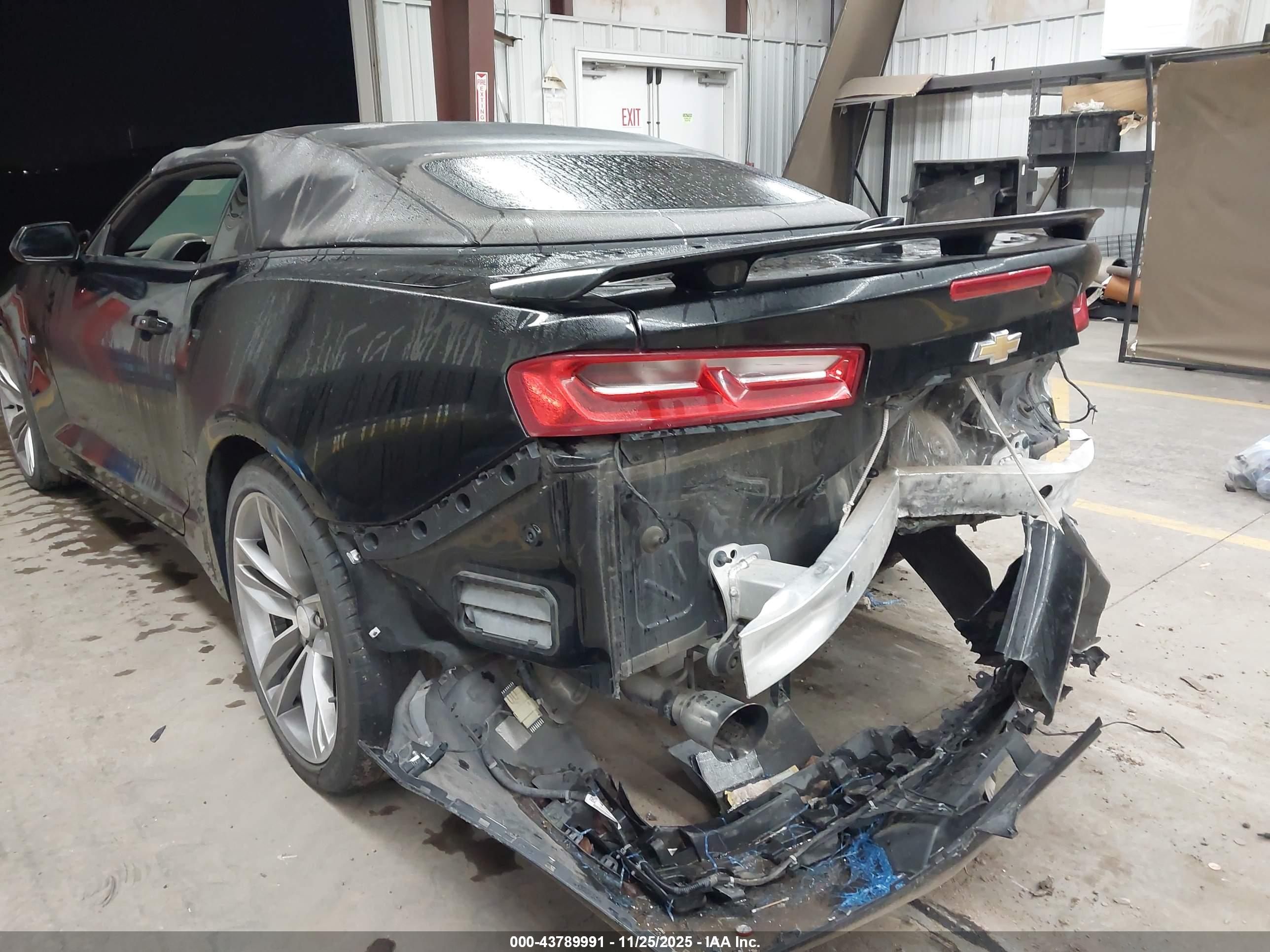 CHEVROLET CAMARO image 6