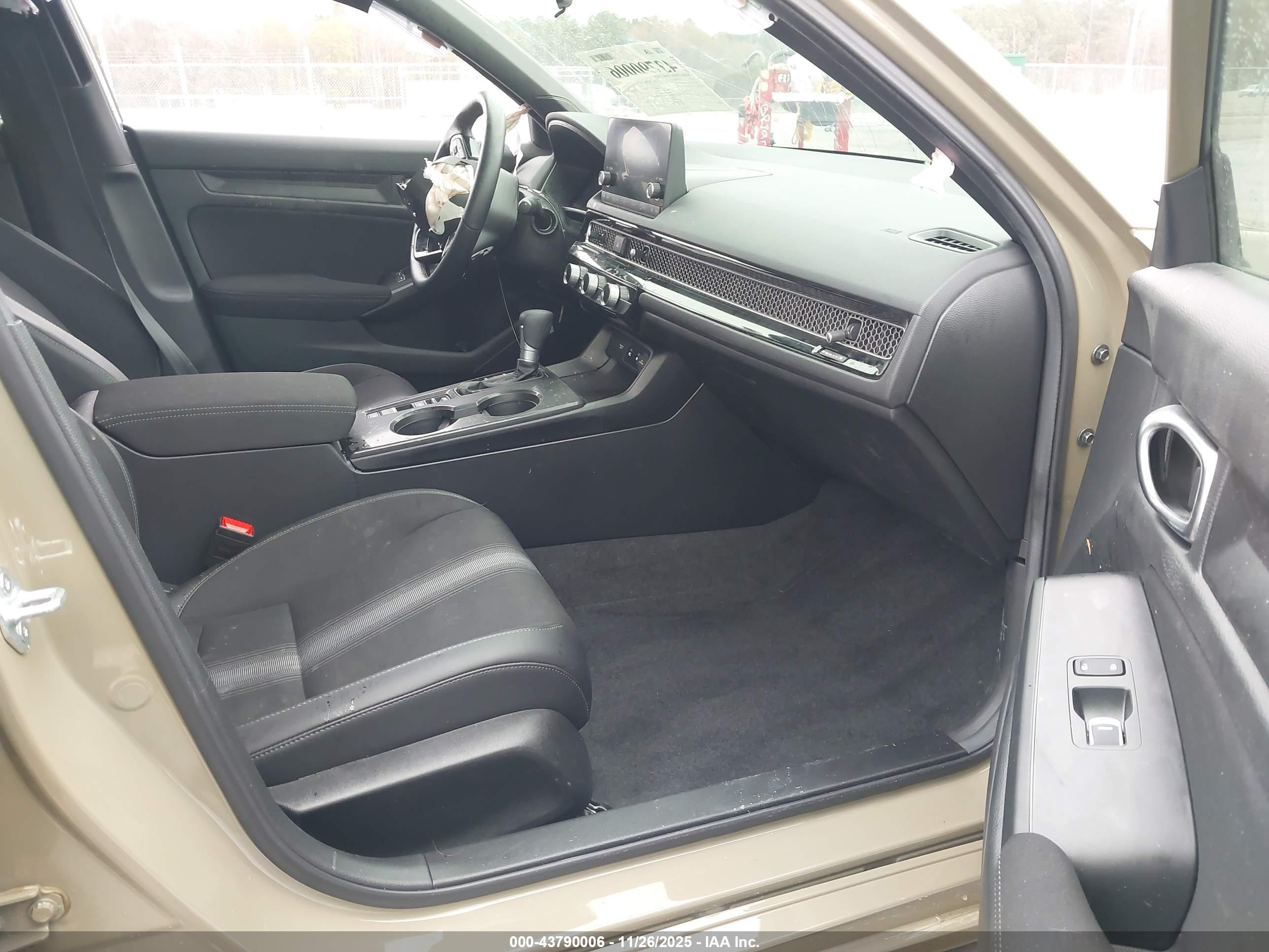 HONDA CIVIC image 5