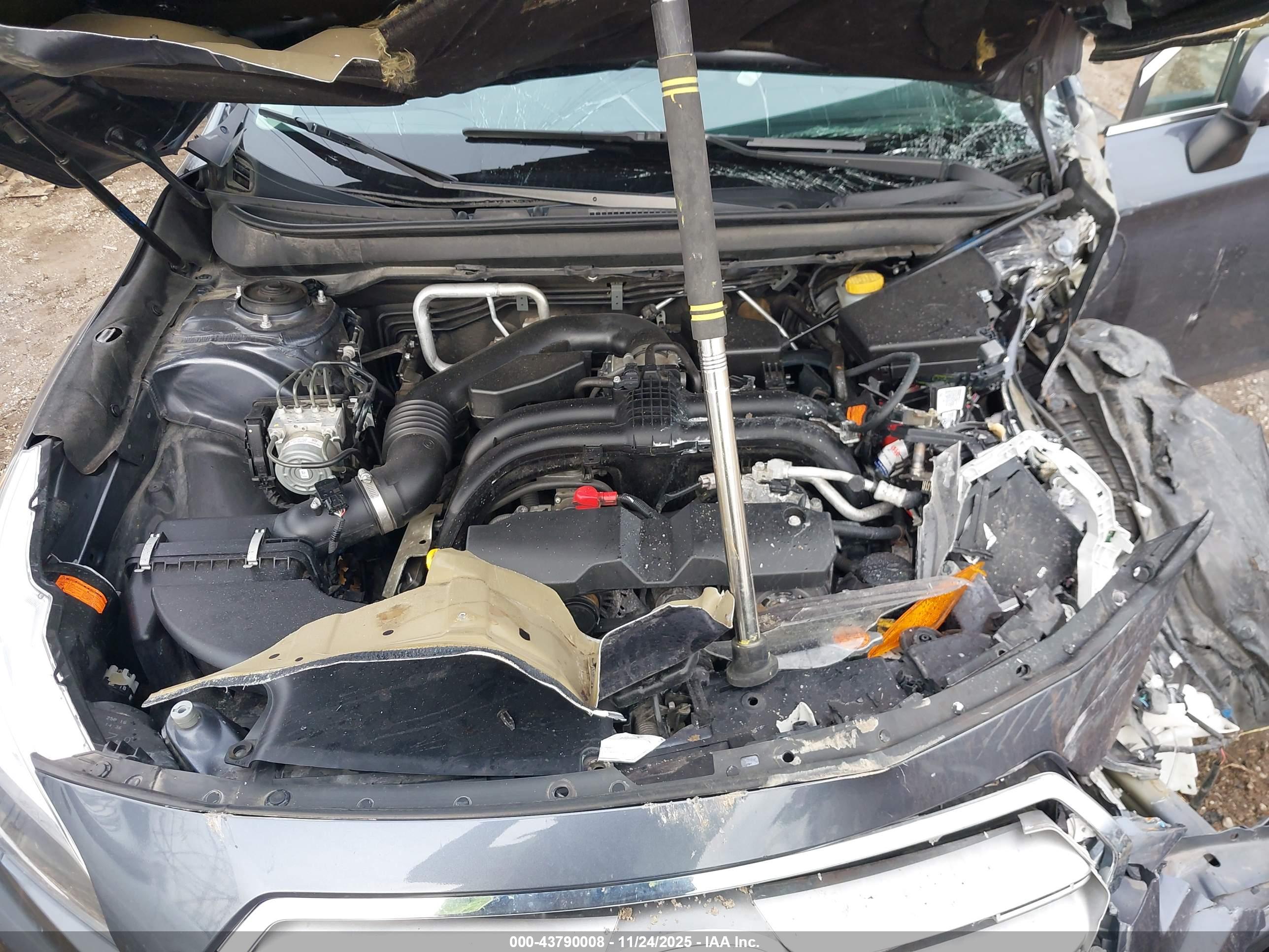 SUBARU LEGACY image 10