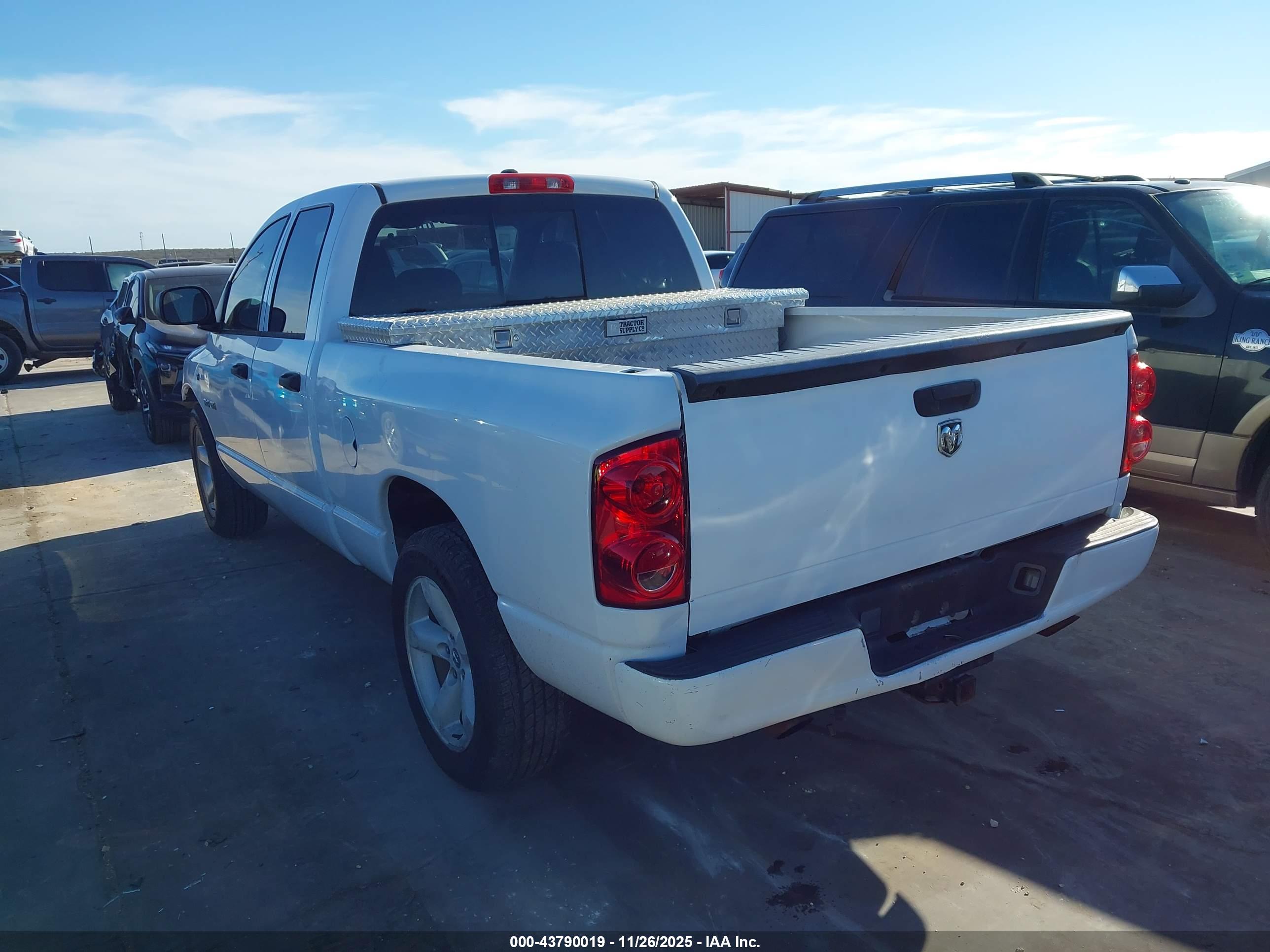 DODGE RAM image 3