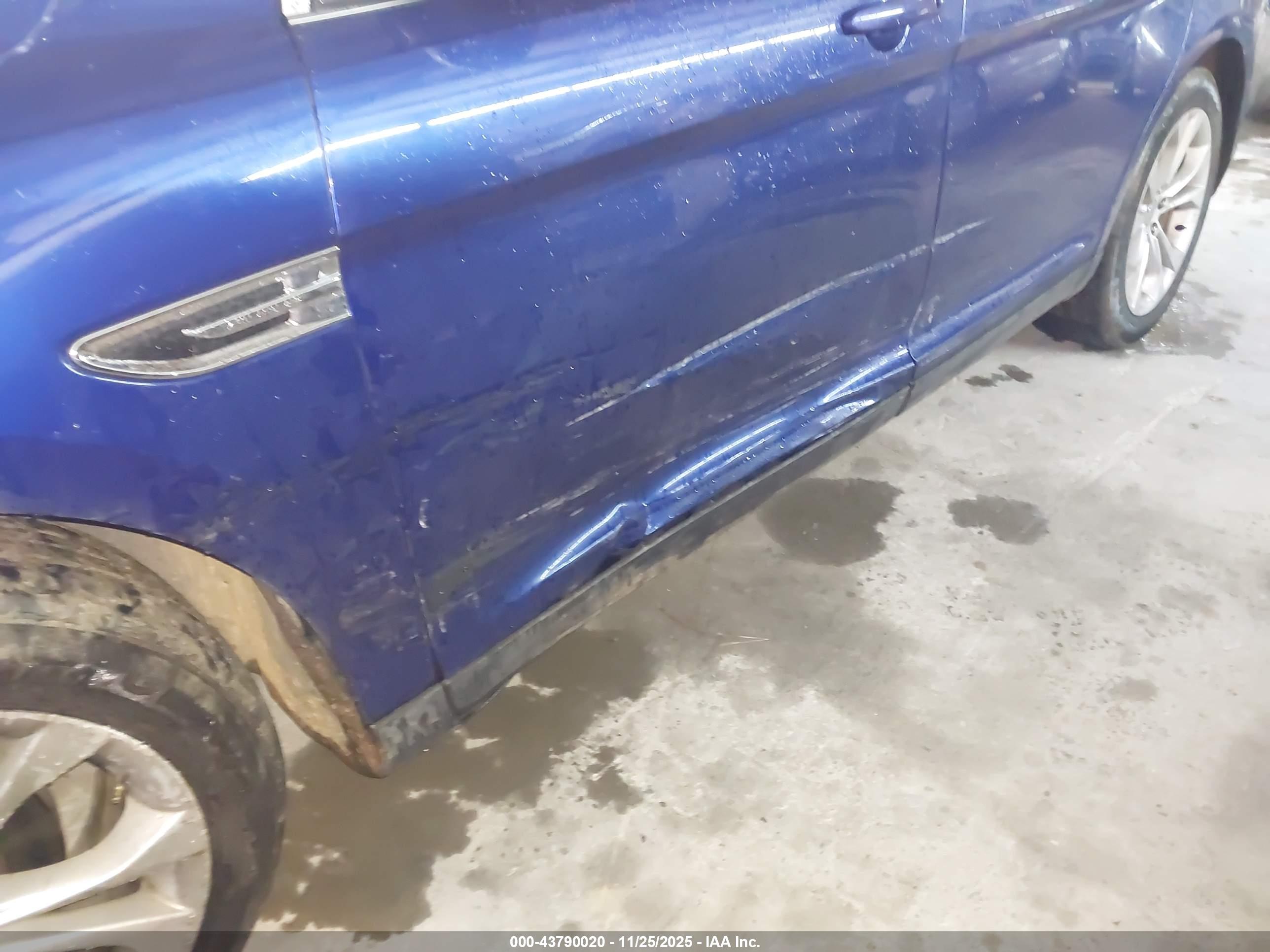 FORD TAURUS image 6