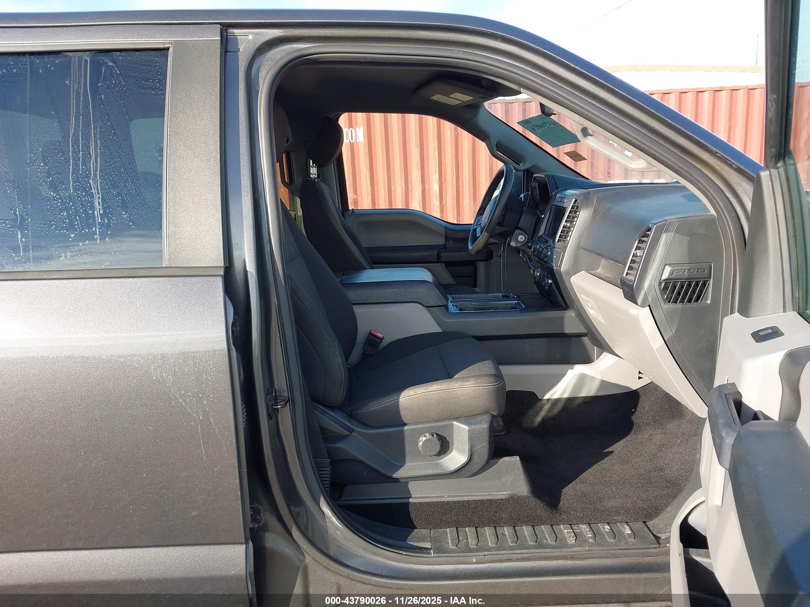 FORD F-150 image 5