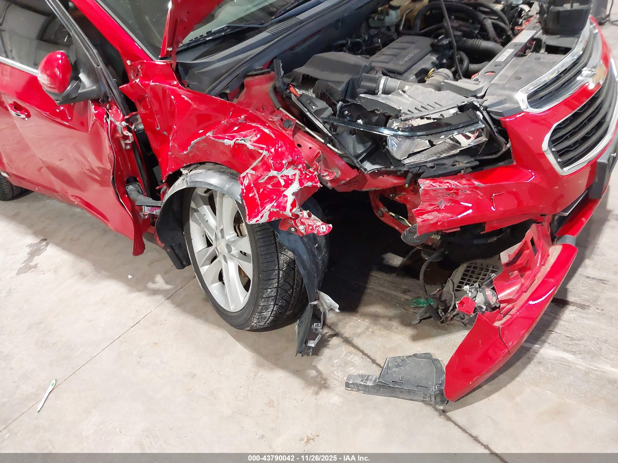CHEVROLET CRUZE image 6