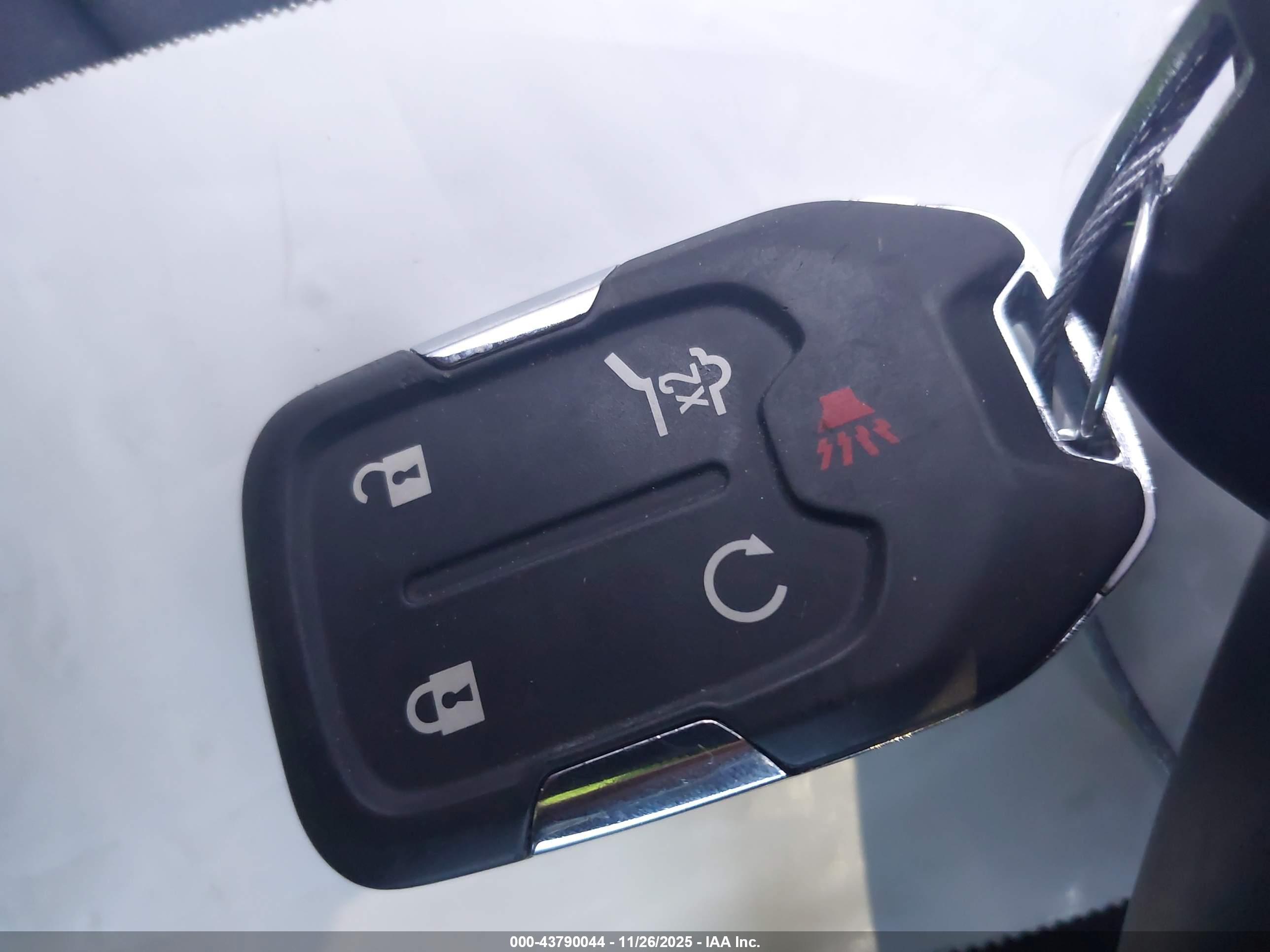 GMC TERRAIN image 11