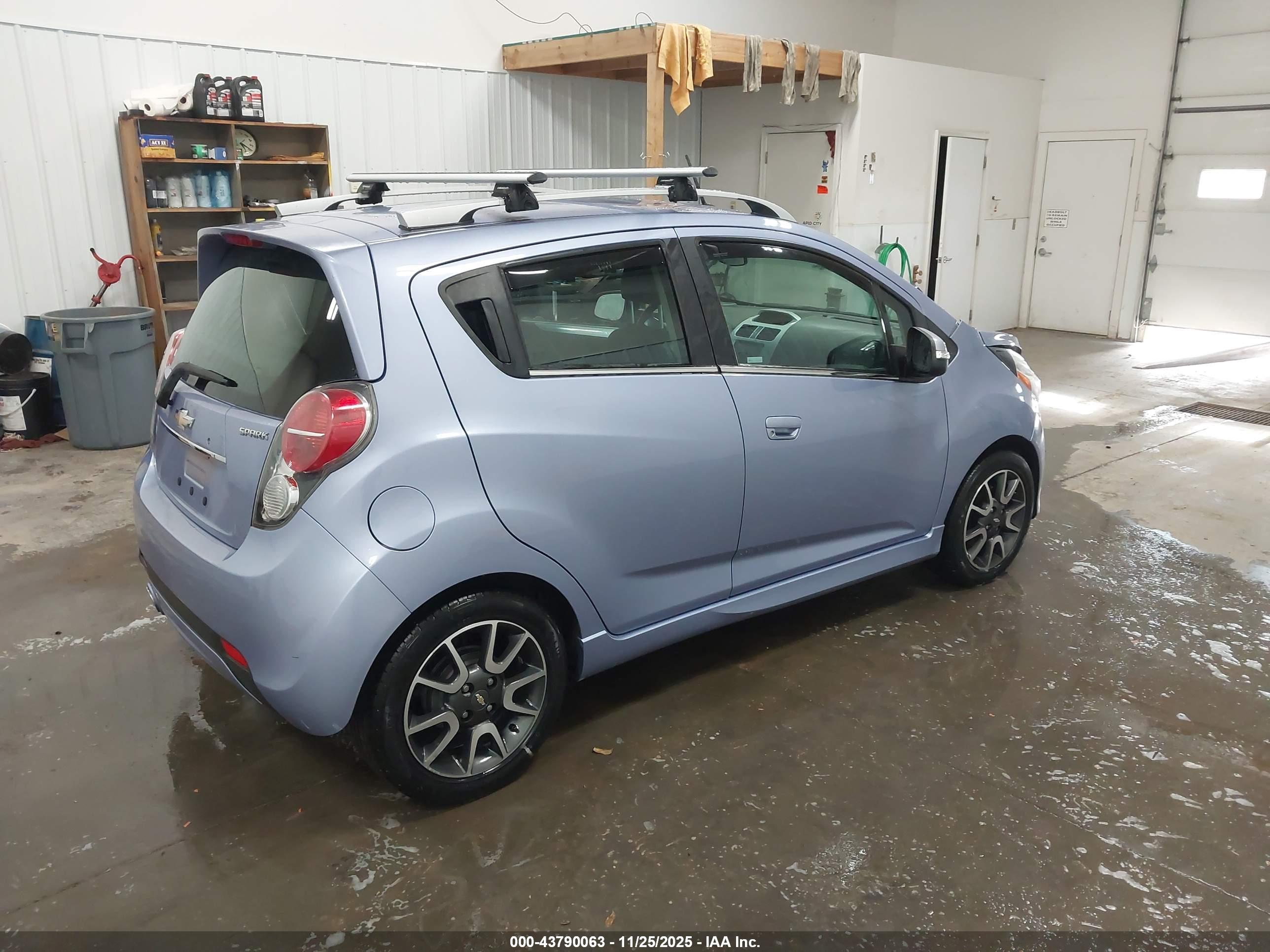 CHEVROLET SPARK image 4