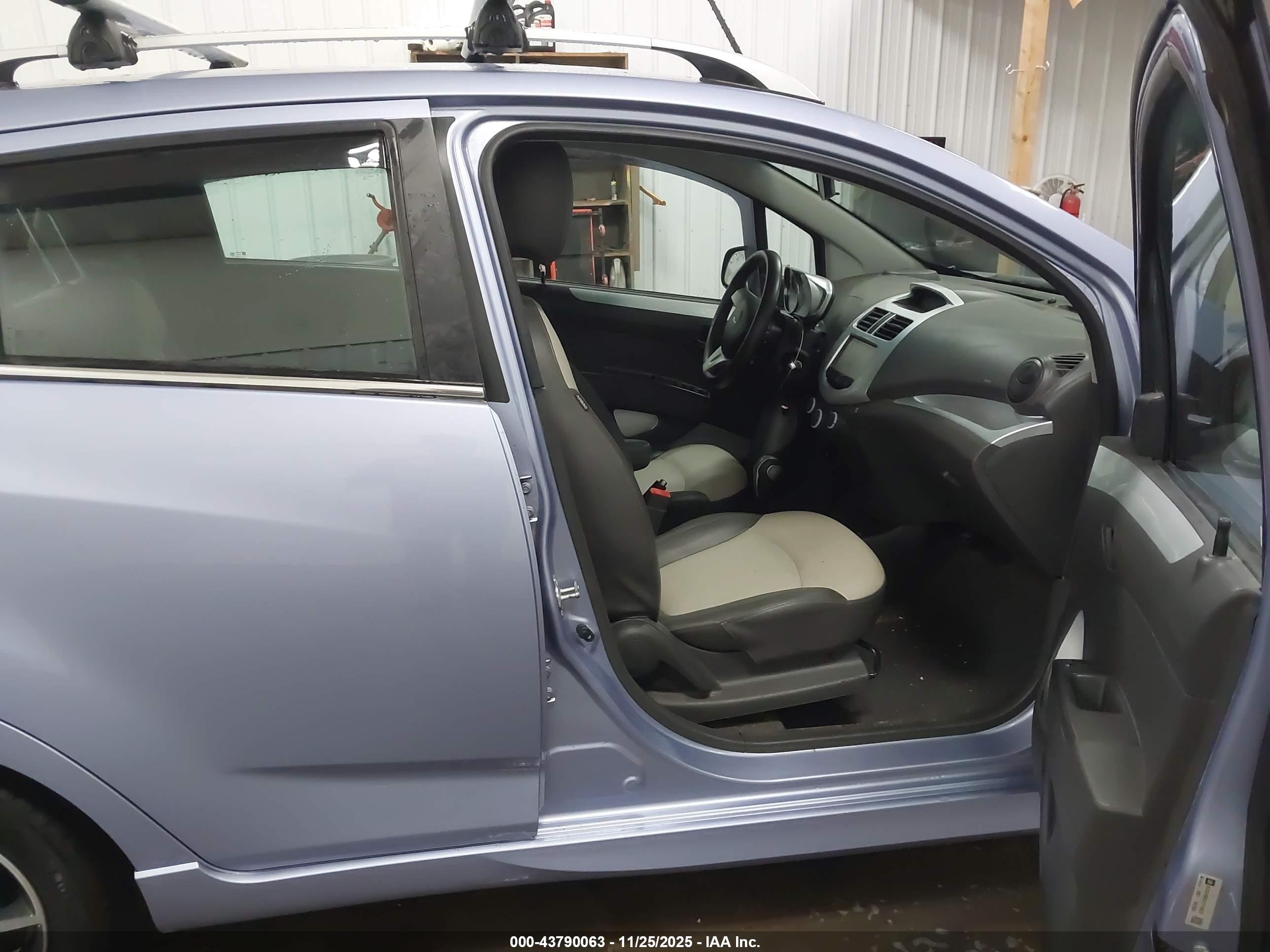 CHEVROLET SPARK image 5