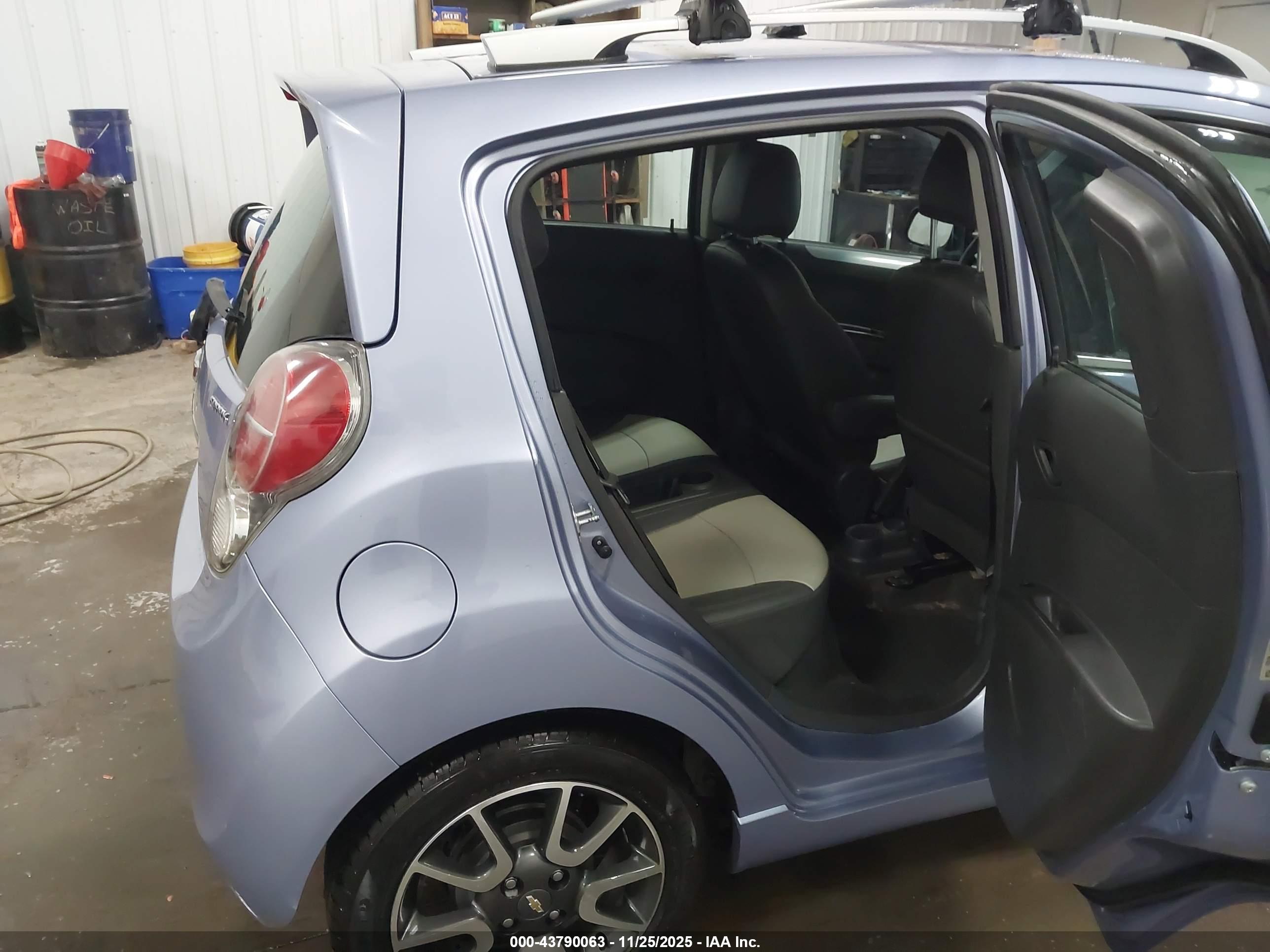 CHEVROLET SPARK image 8