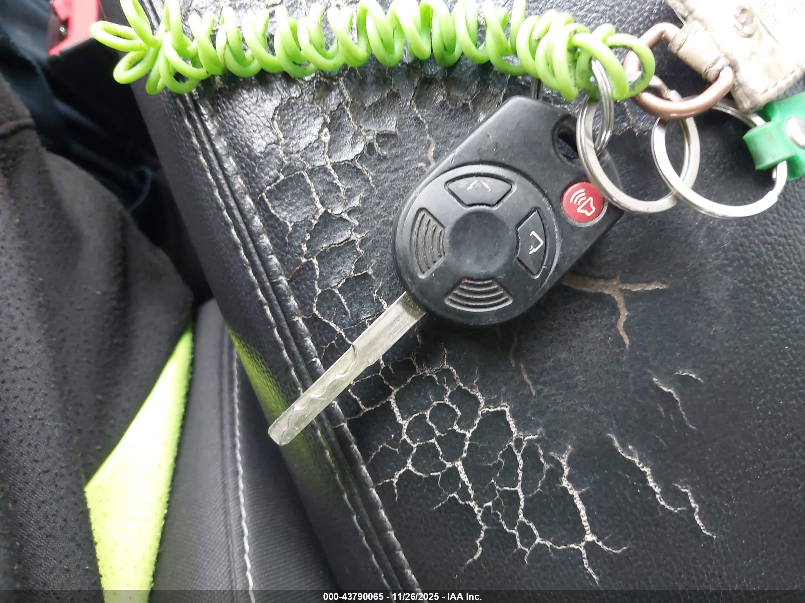 FORD ESCAPE image 11
