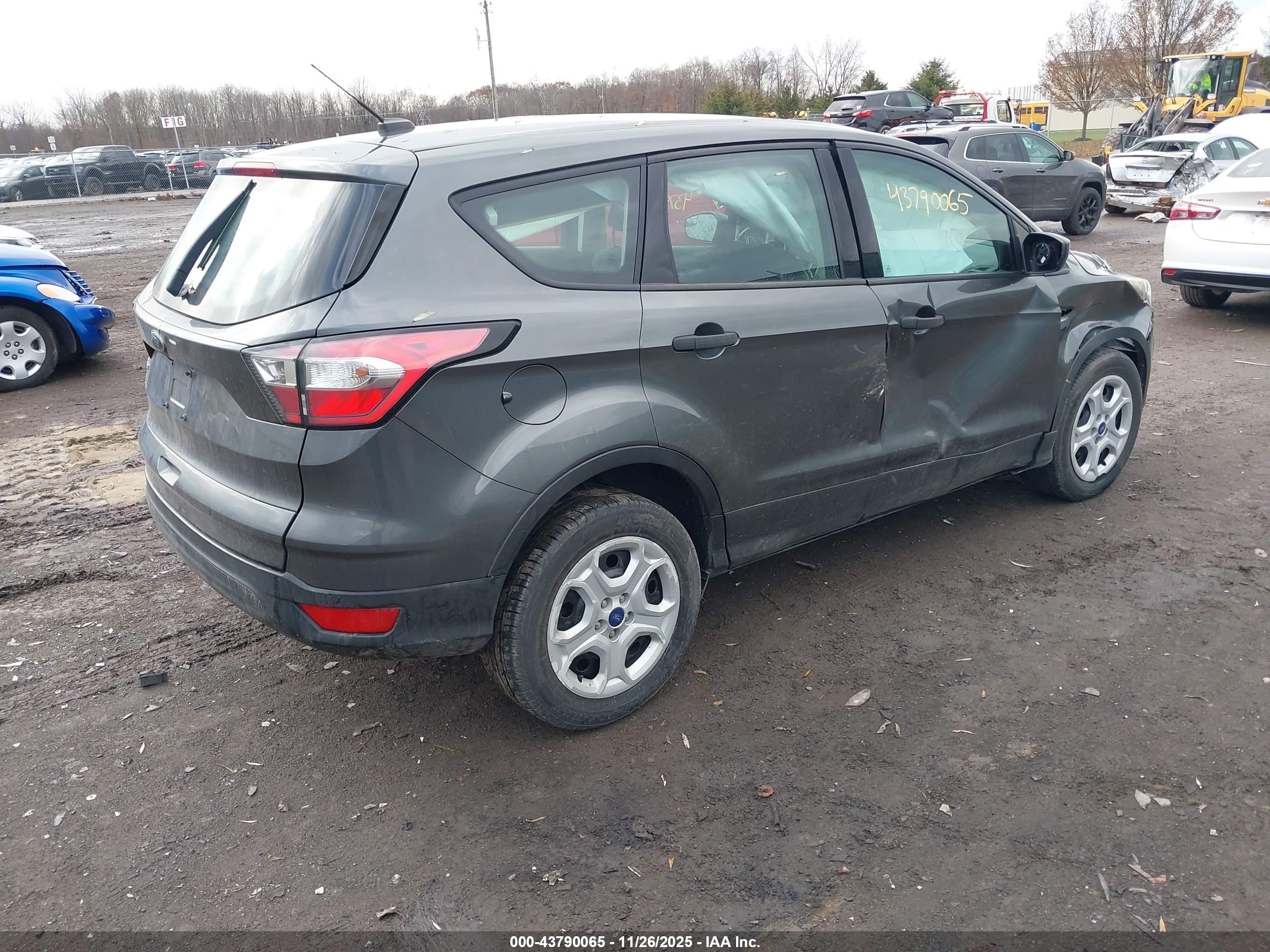 FORD ESCAPE image 4