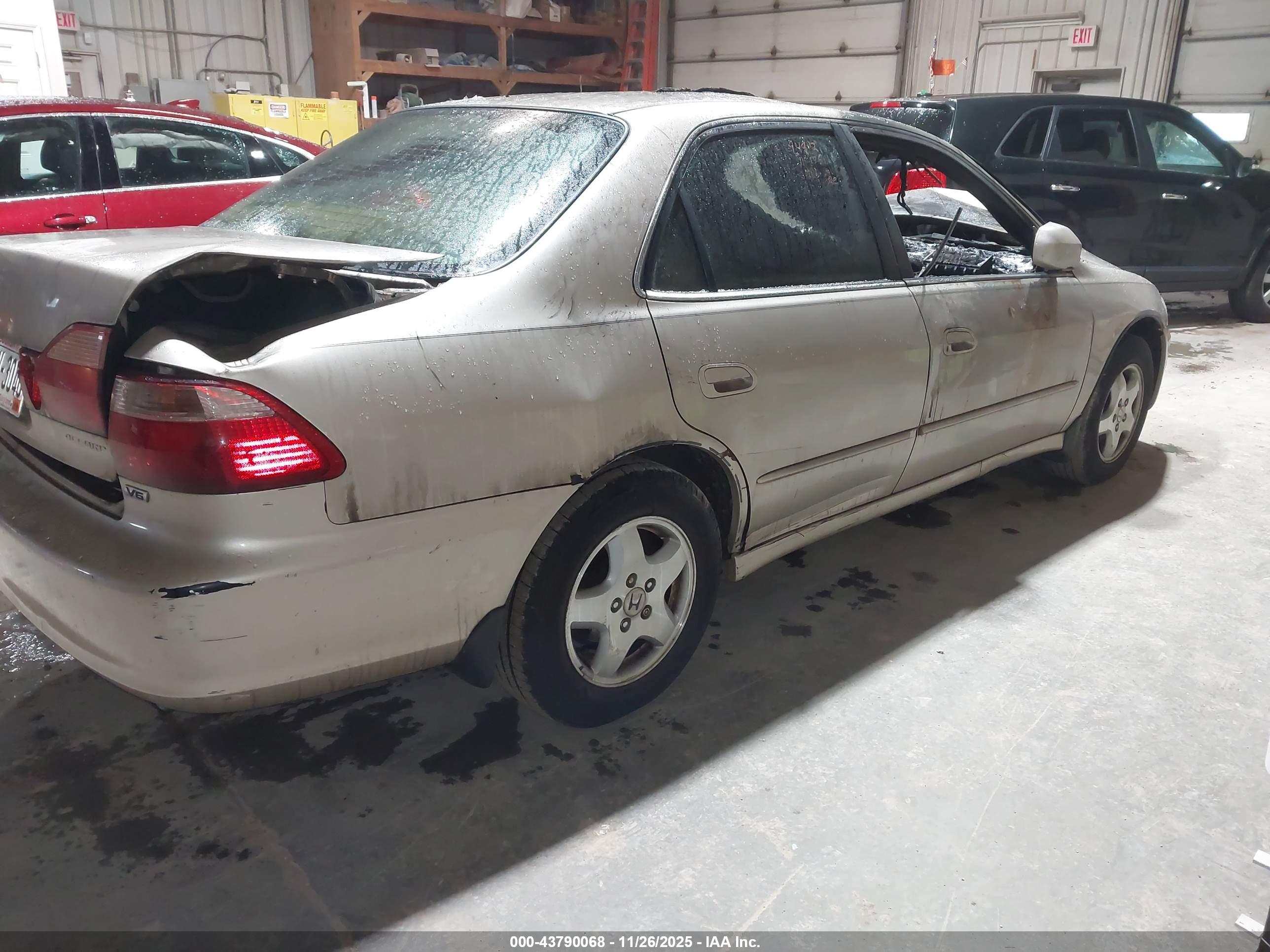 HONDA ACCORD image 4