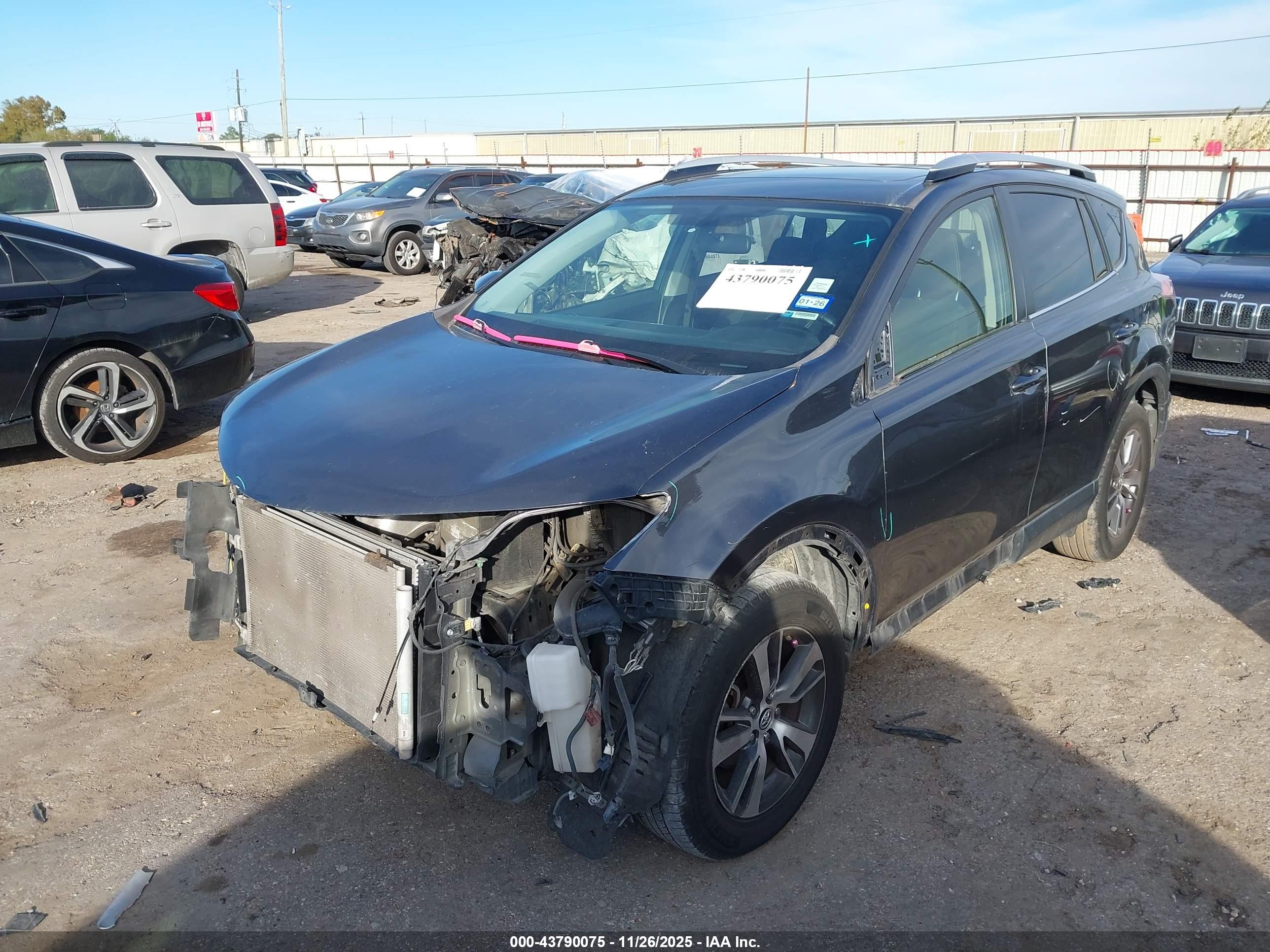 TOYOTA RAV4 image 2