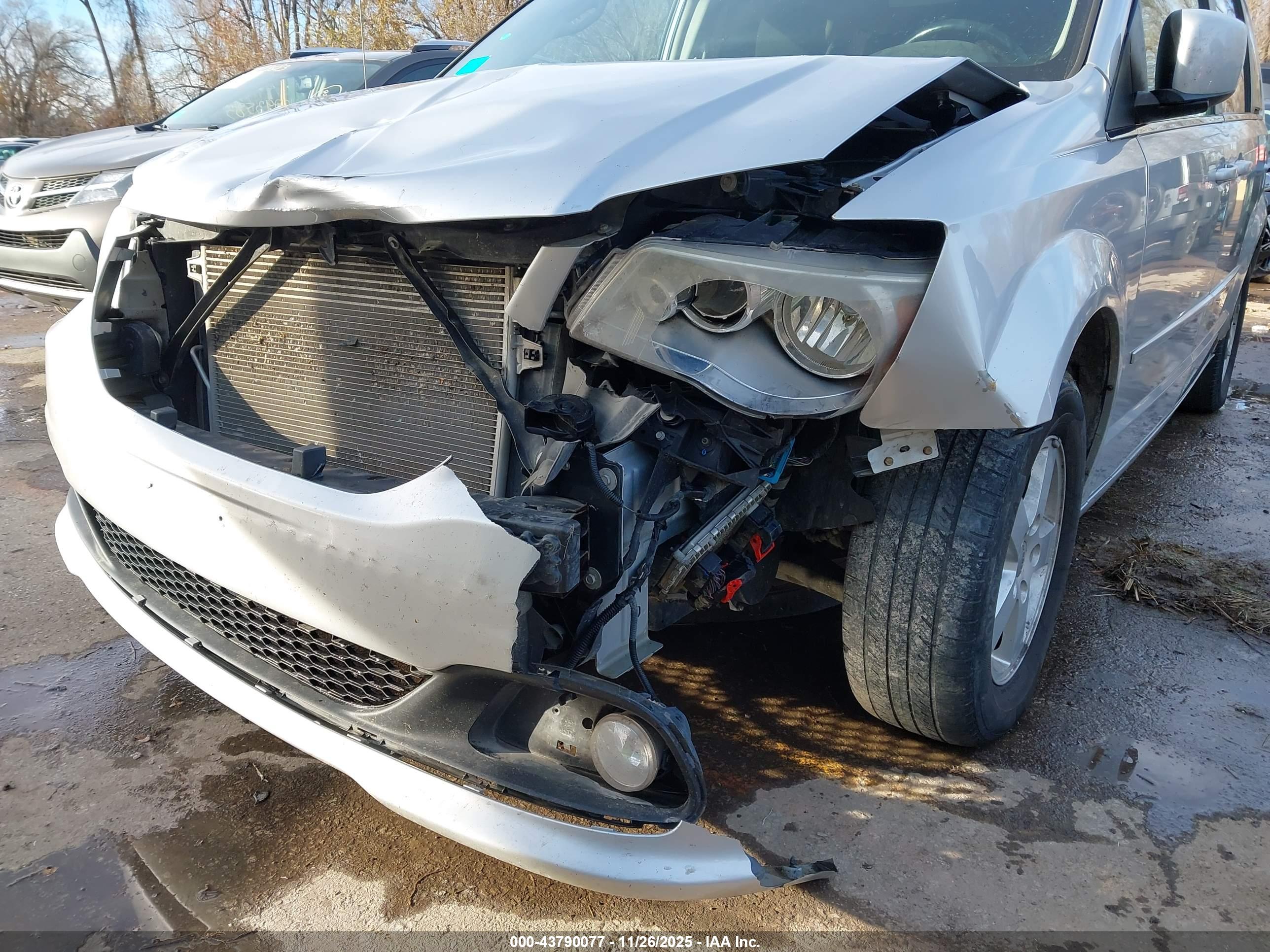 DODGE GRAND image 6