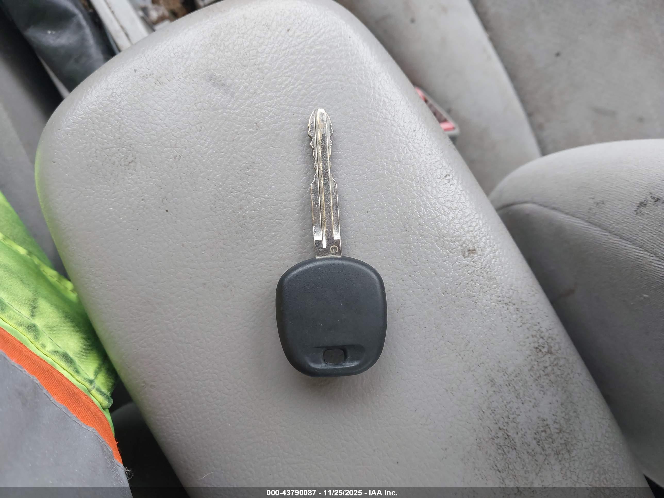 TOYOTA COROLLA image 11