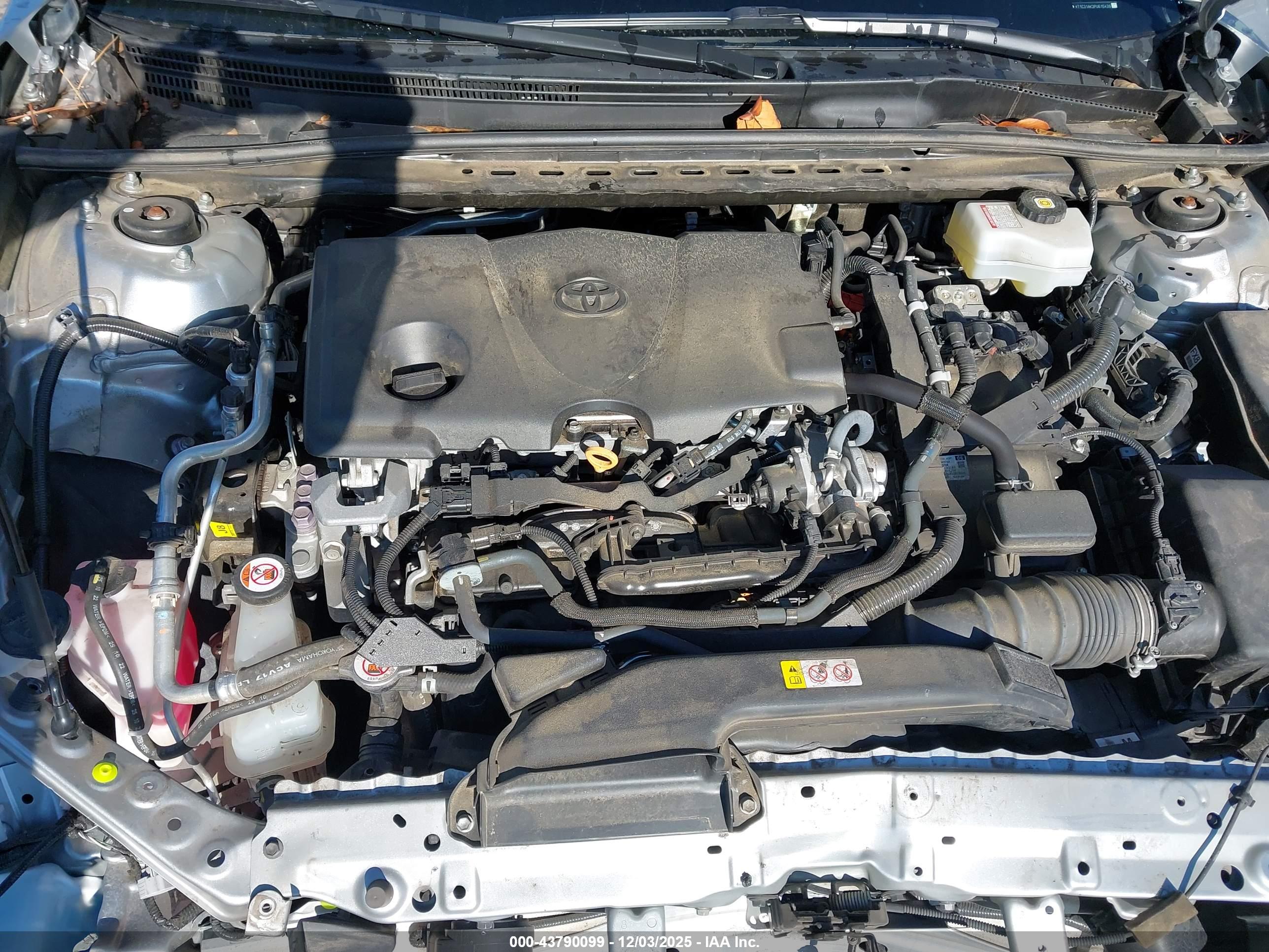 TOYOTA CAMRY image 10