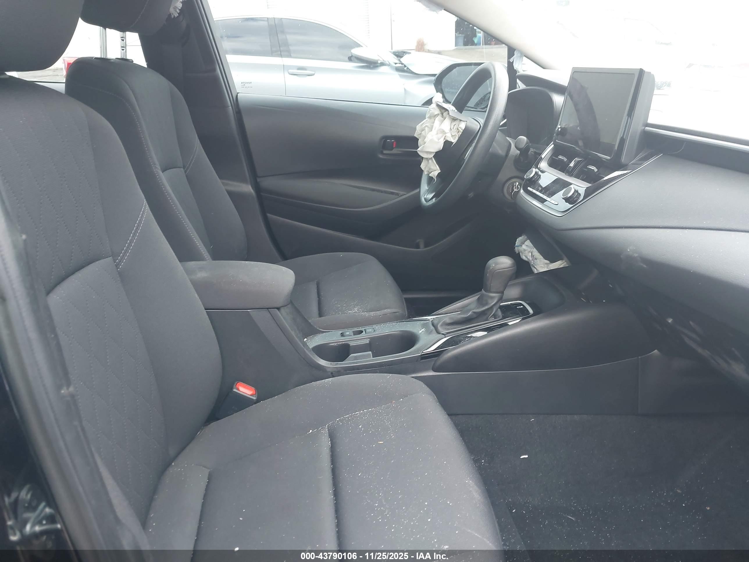 TOYOTA COROLLA image 5