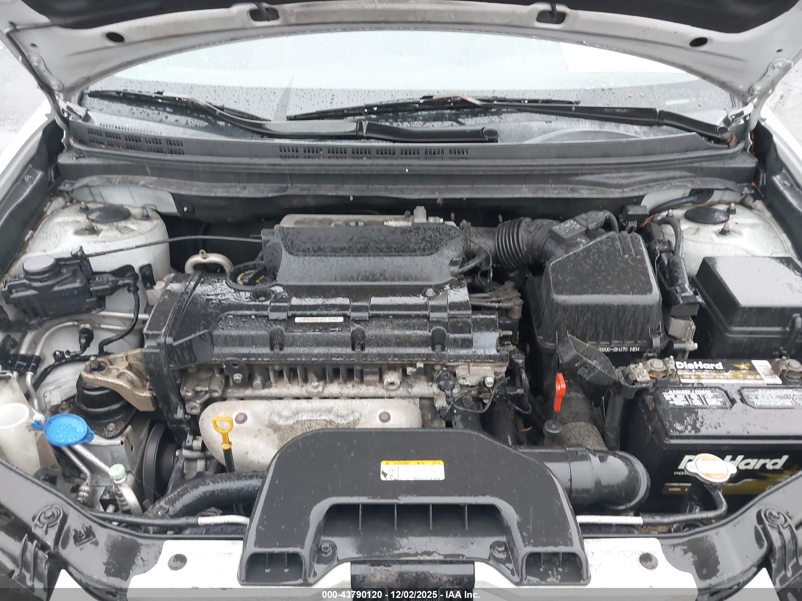 HYUNDAI ELANTRA image 10