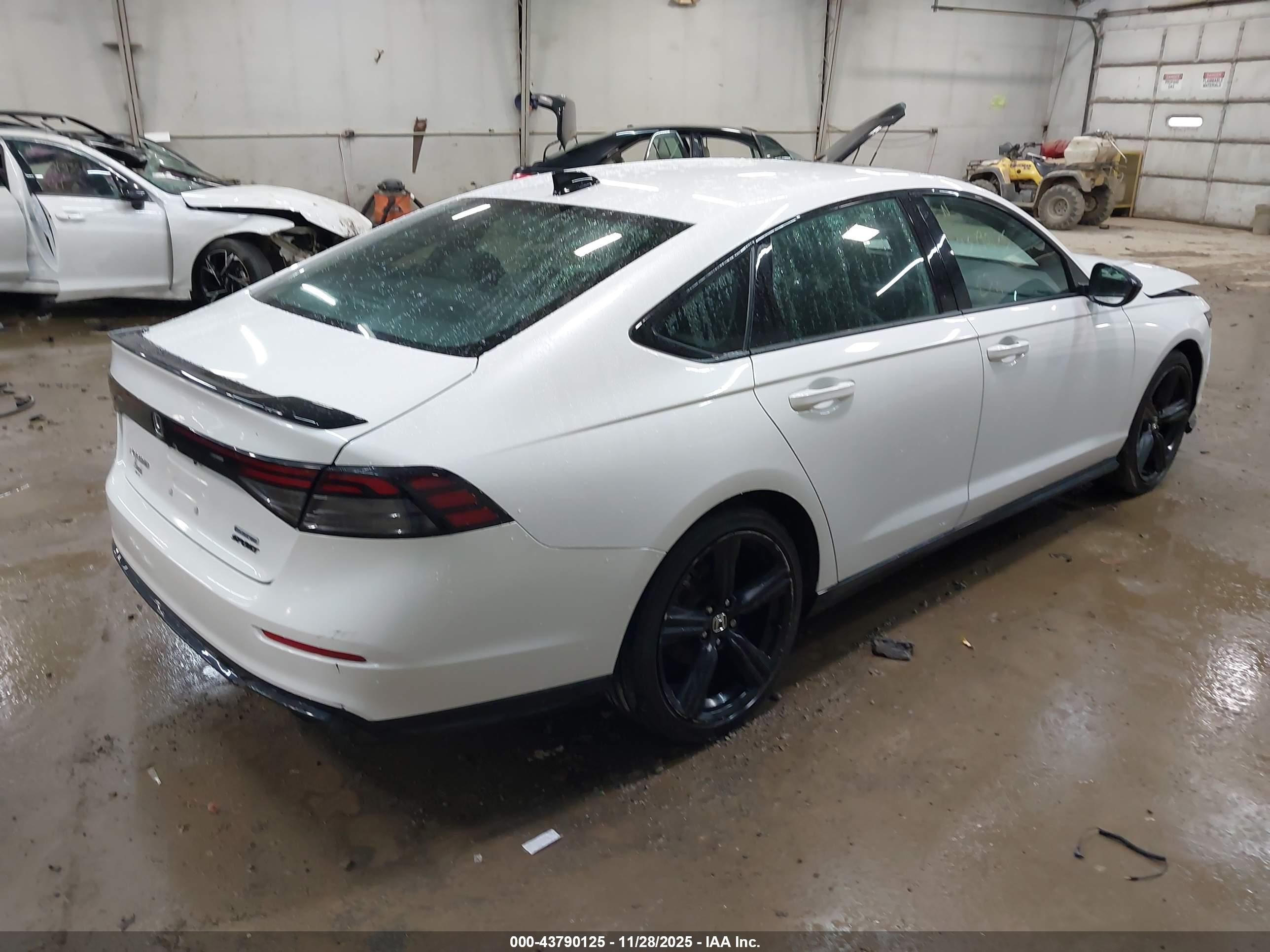 HONDA ACCORD image 4