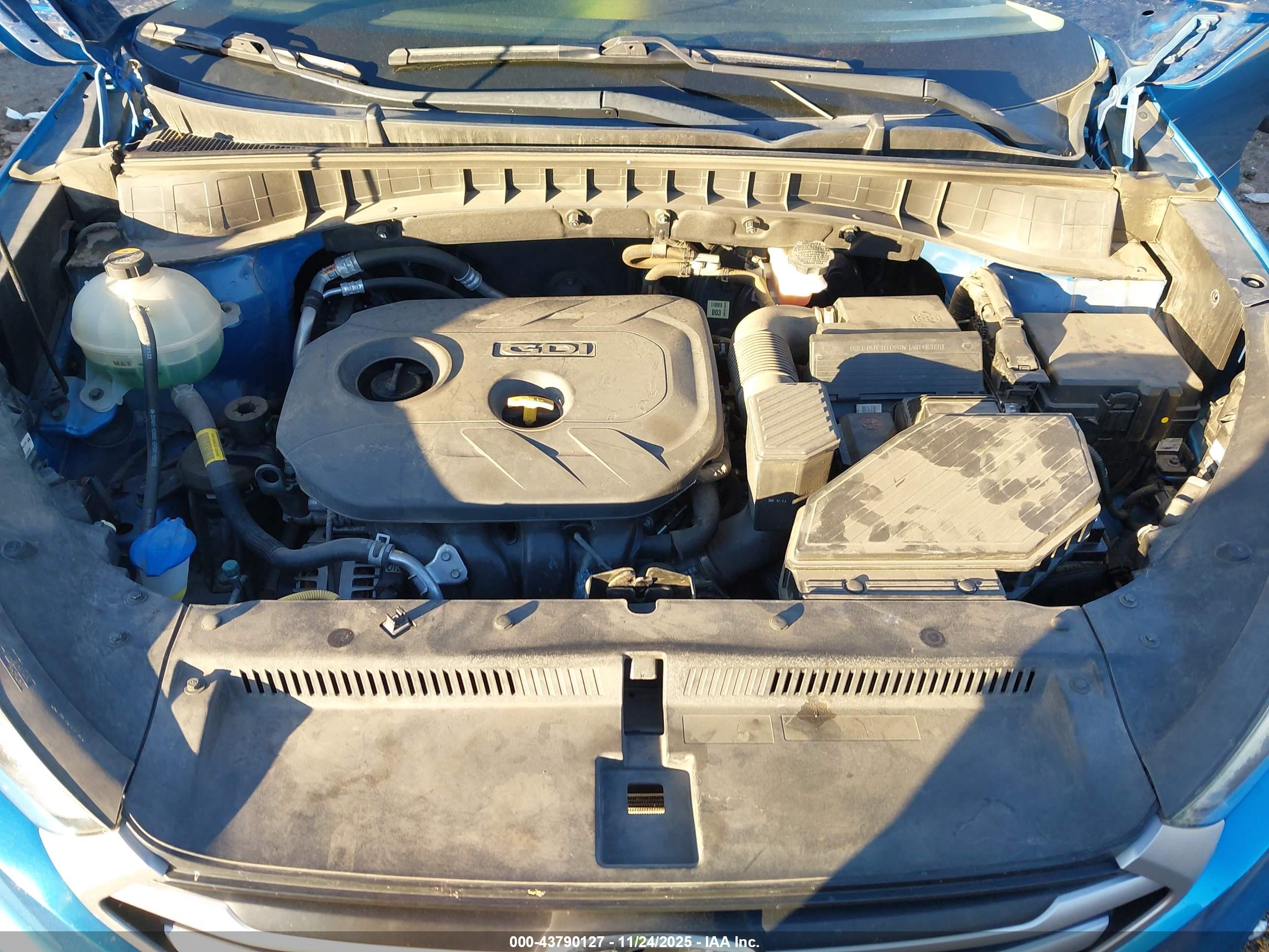HYUNDAI TUCSON image 10